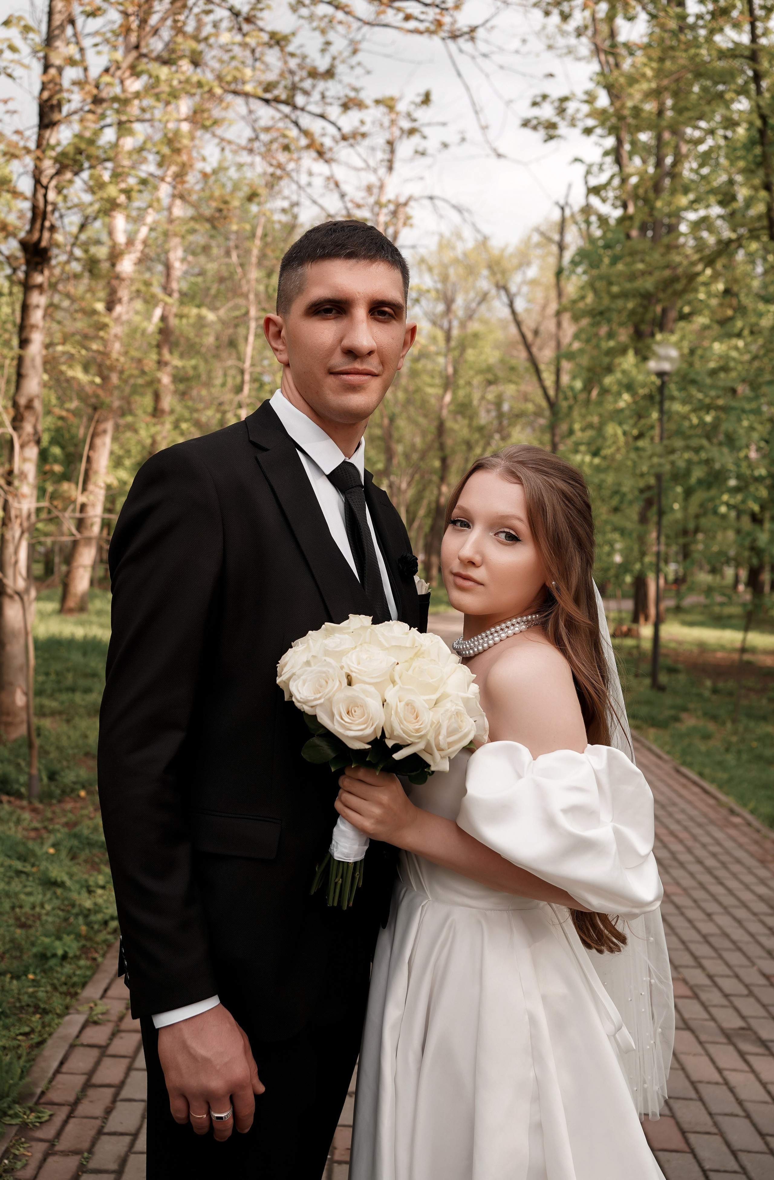 Свадебная прогулка Жанны и Рамиса в парке имени Октябрьской революции. Свадебный фотограф в Ростове-на-Дону. Таинство Крещения и Венчания, семейные фотосессии. Алёна Чёботова