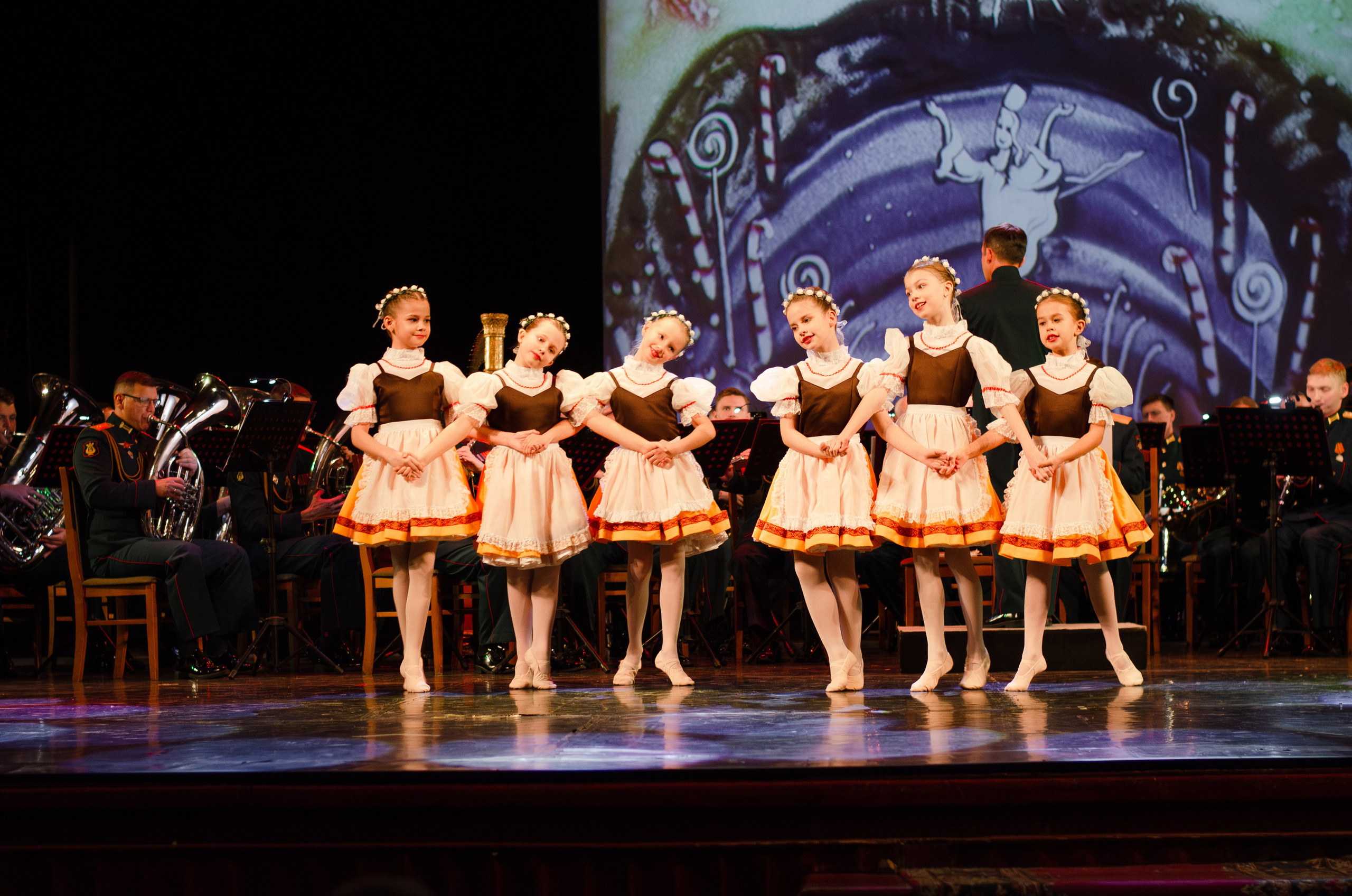 Новогодняя программа «Щелкунчик» на сцене Дома Офицеров. Портретный и репортажный фотограф в Санкт-Петербурге Варвара Жукова