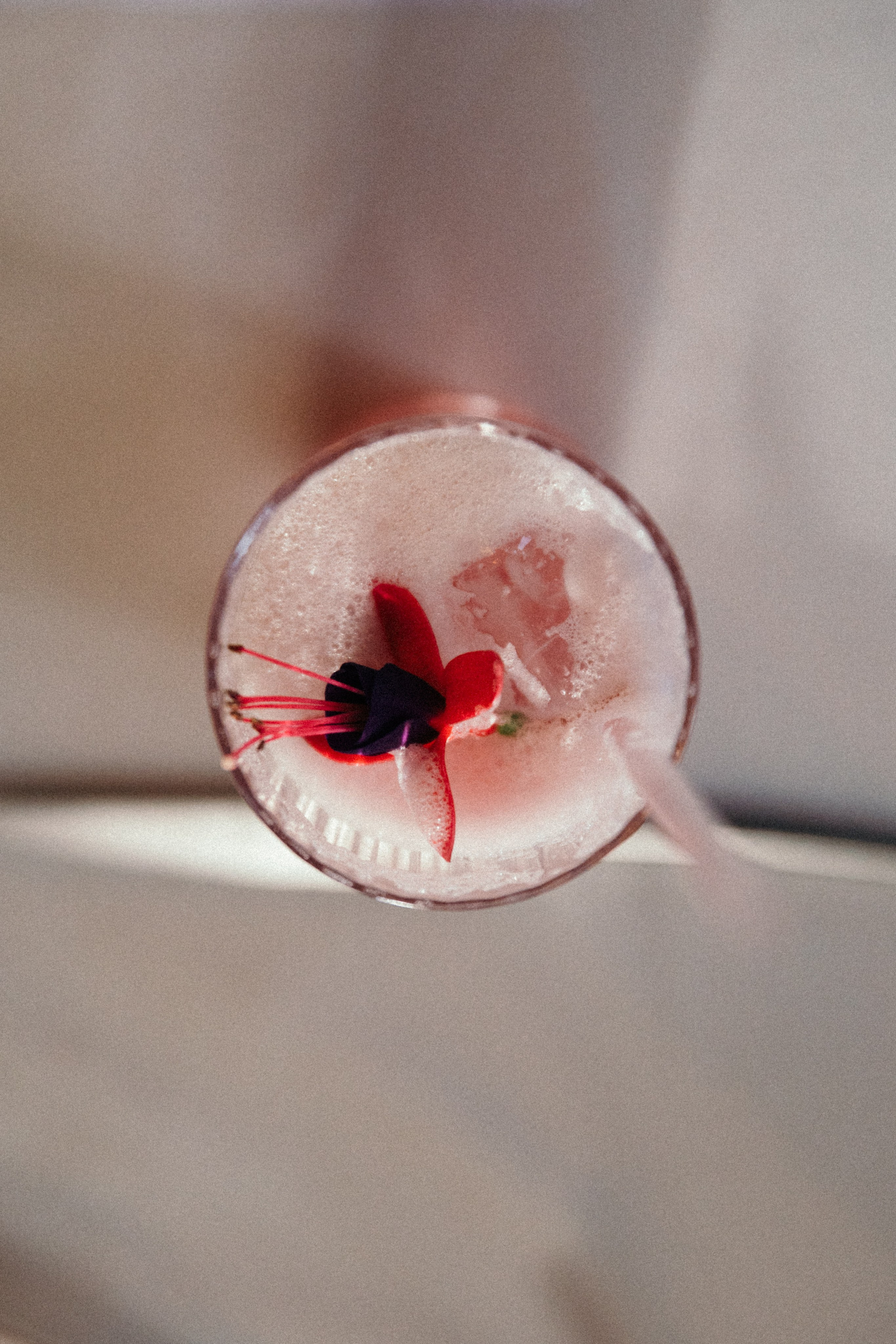 Свадьба в Питере. HELD BY LOVE. Фотограф в Астрахани Радмир Баймухамедов