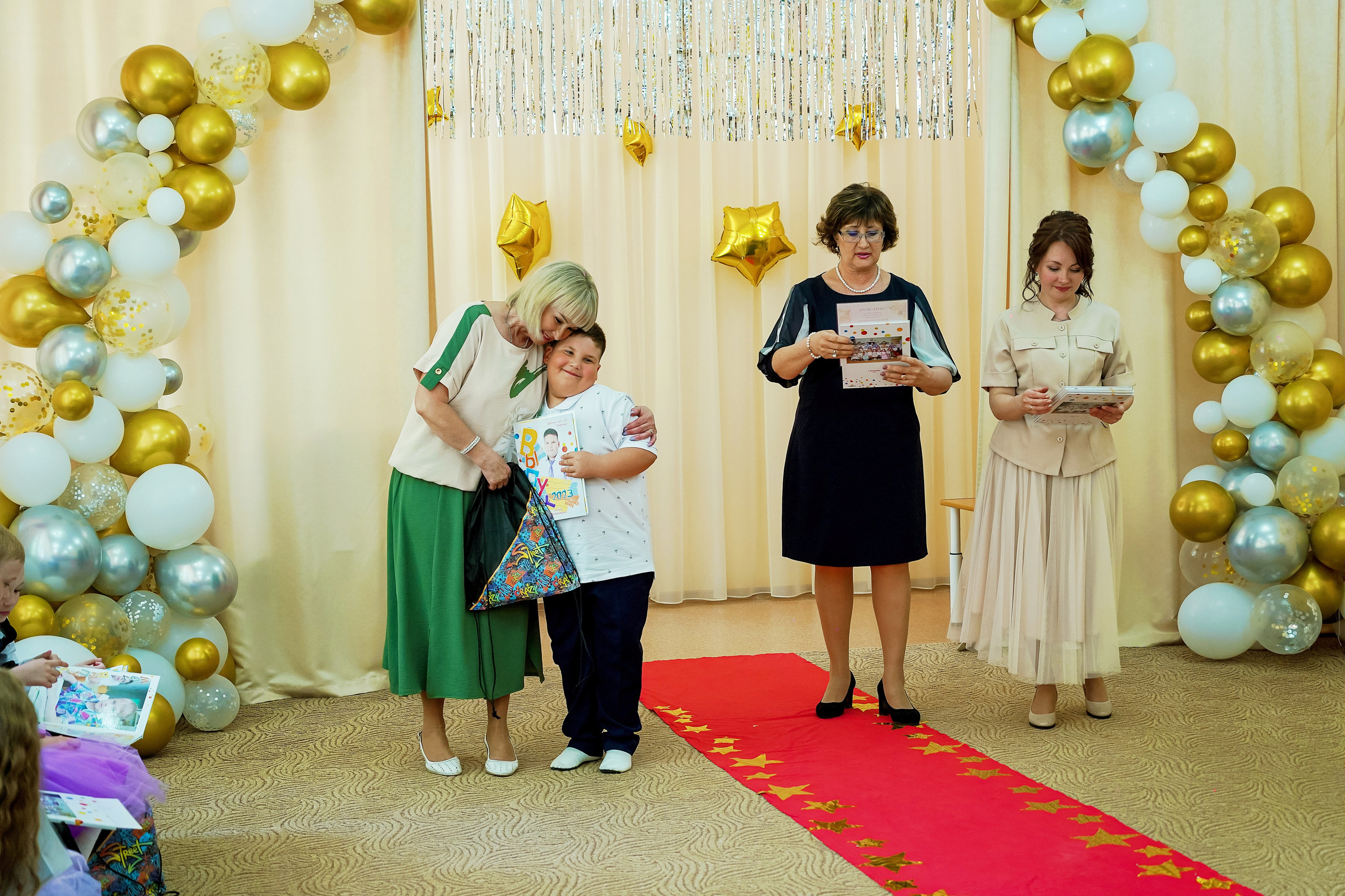 Фотосъемка видеосъёмка фотограф видеооператор новогодних утренников  в. Фотограф, видеооператор Нина Коршунова