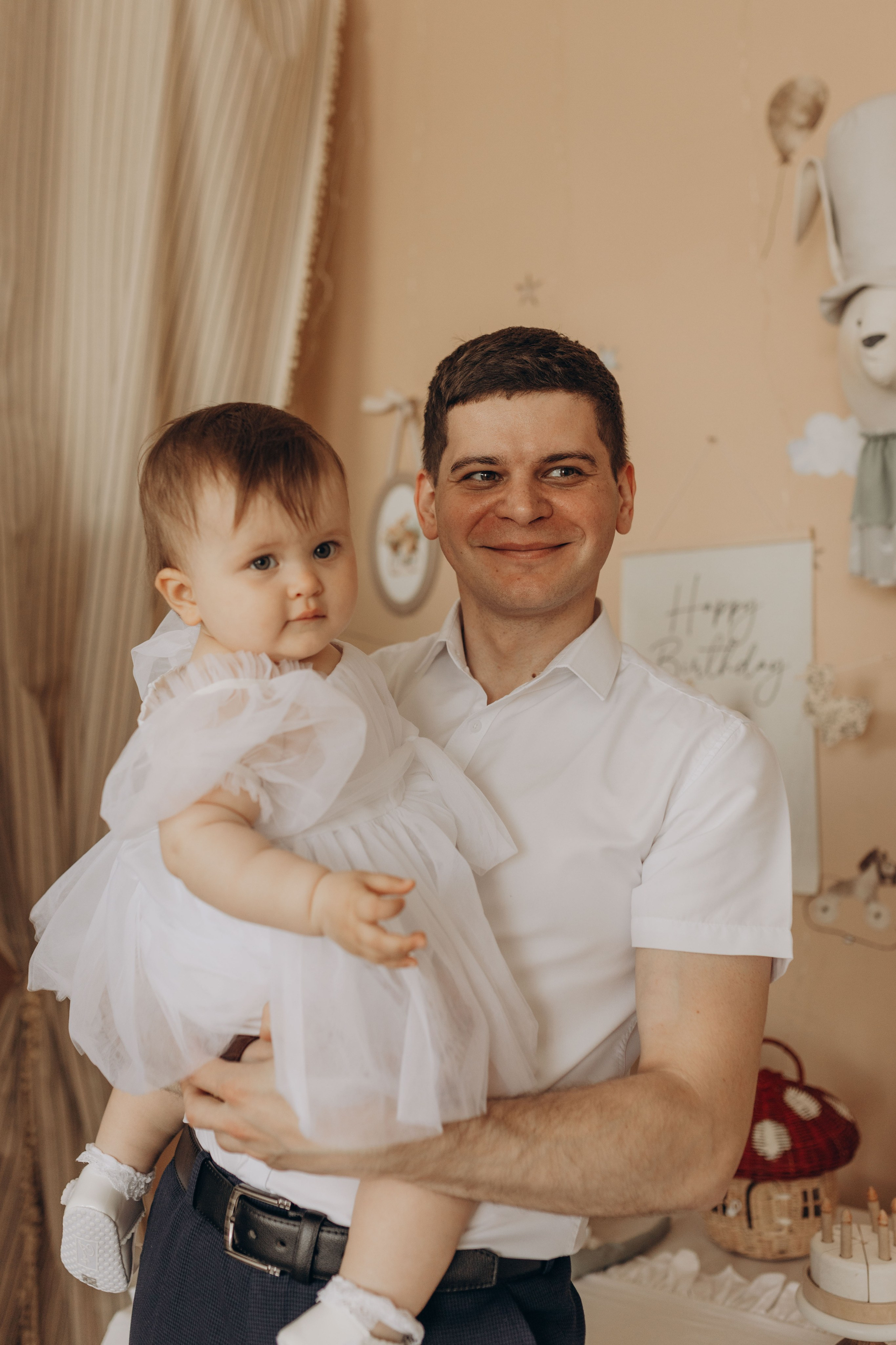 Лизе один годик. Семейная фотосессия в студии редкое фото. Фотограф в Ставрополе Svetlana Matveeva