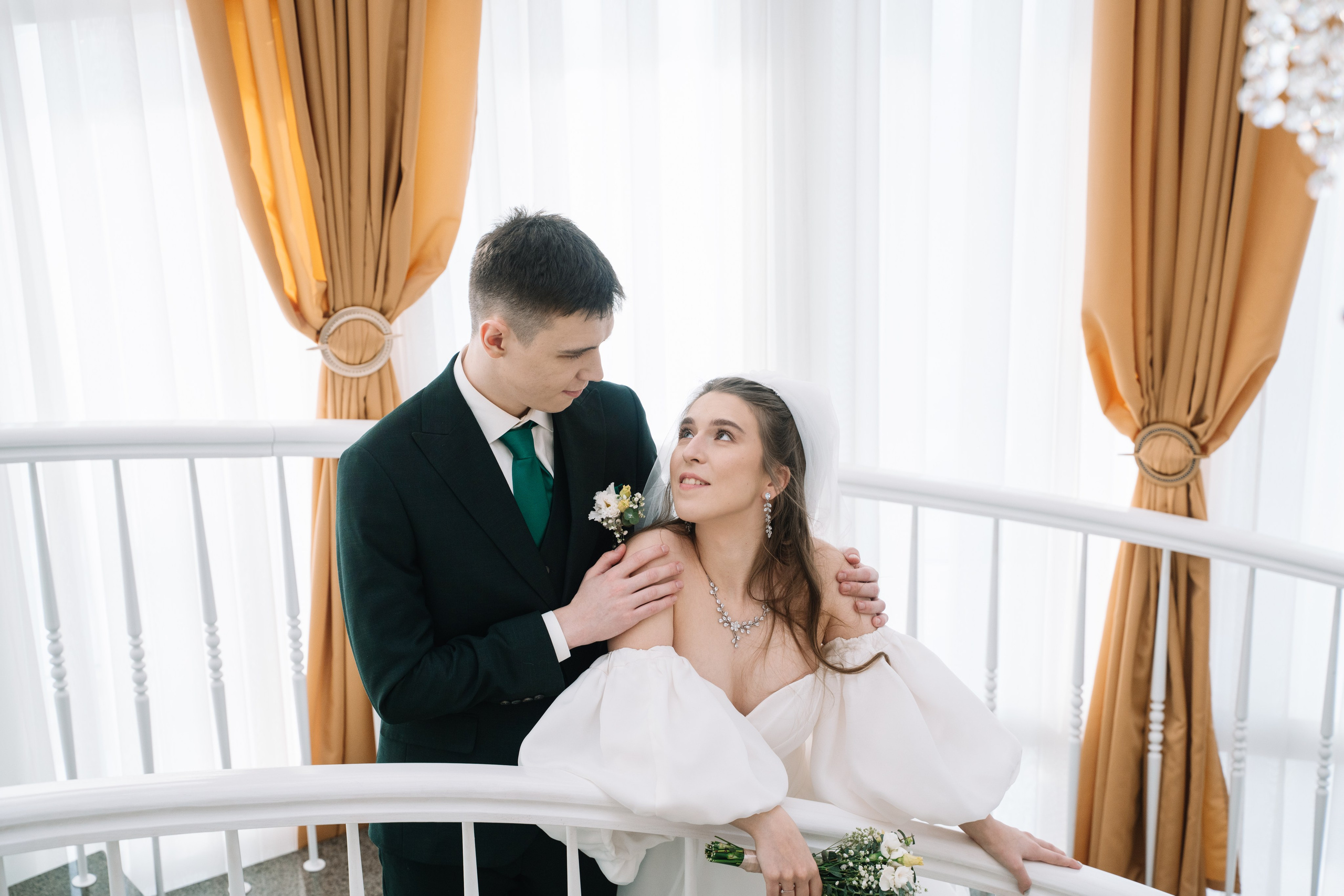 Владимир и Виктория. Дипломированный фотограф в Новосибирске. Фотографирую свадьбы, репортажи, индивидуальные фотосессии, lovestory(семейные)