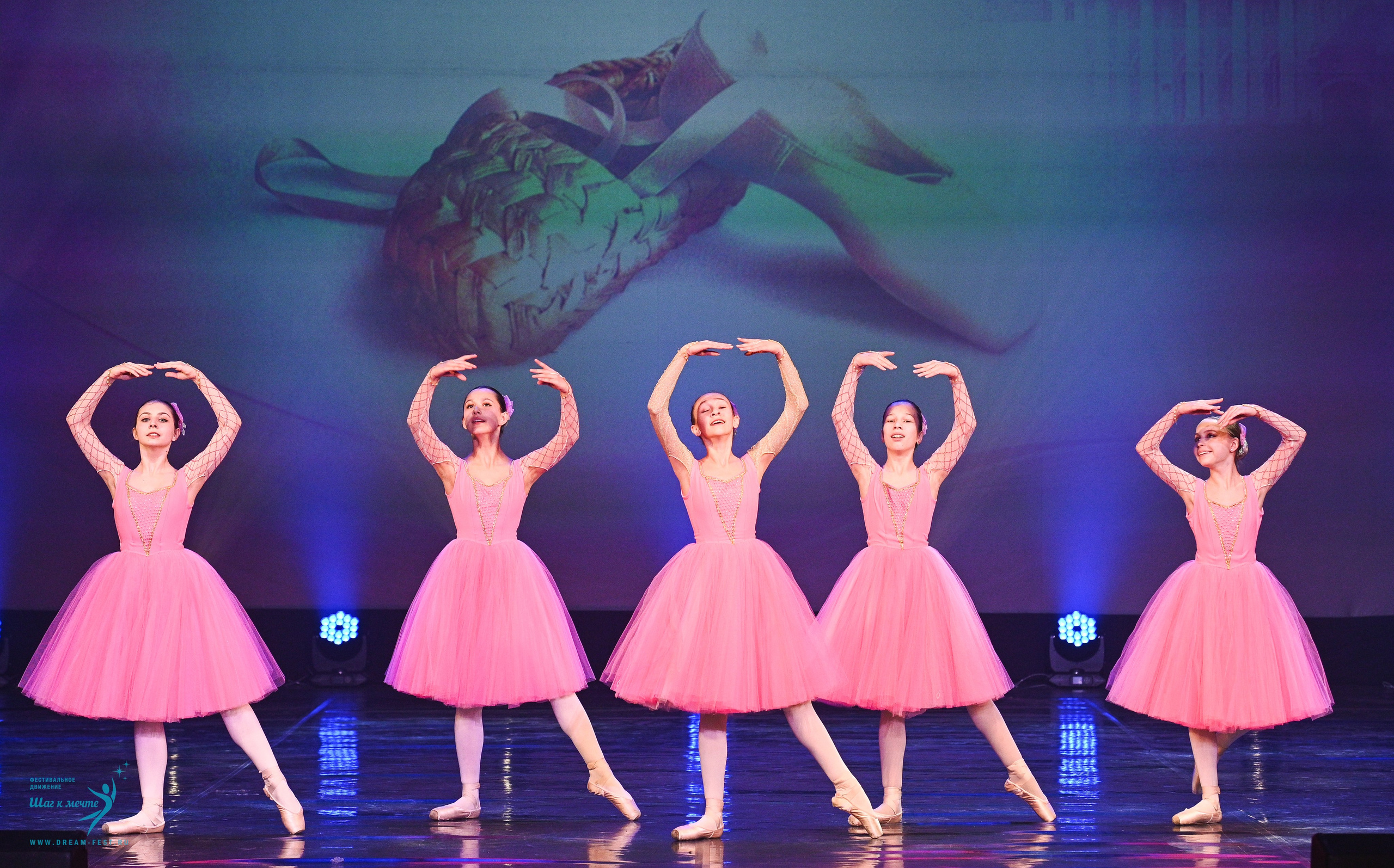 24.05.2025 «Мир под названием — Искусство танца» Фестивальное движение «Шаг к мечте» г. Кострома. Медиастудия Фото Концепт