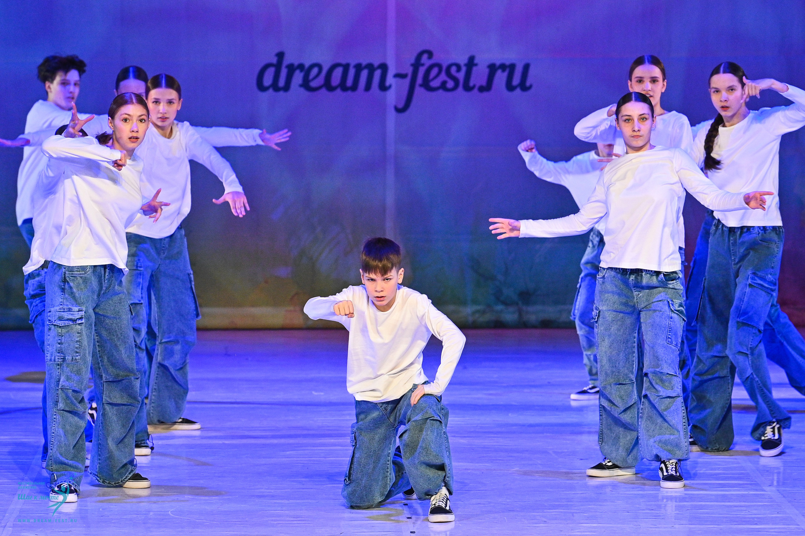 11.04.2025 Фестивальное движение «Шаг к мечте» г. Москва. Медиастудия Фото Концепт