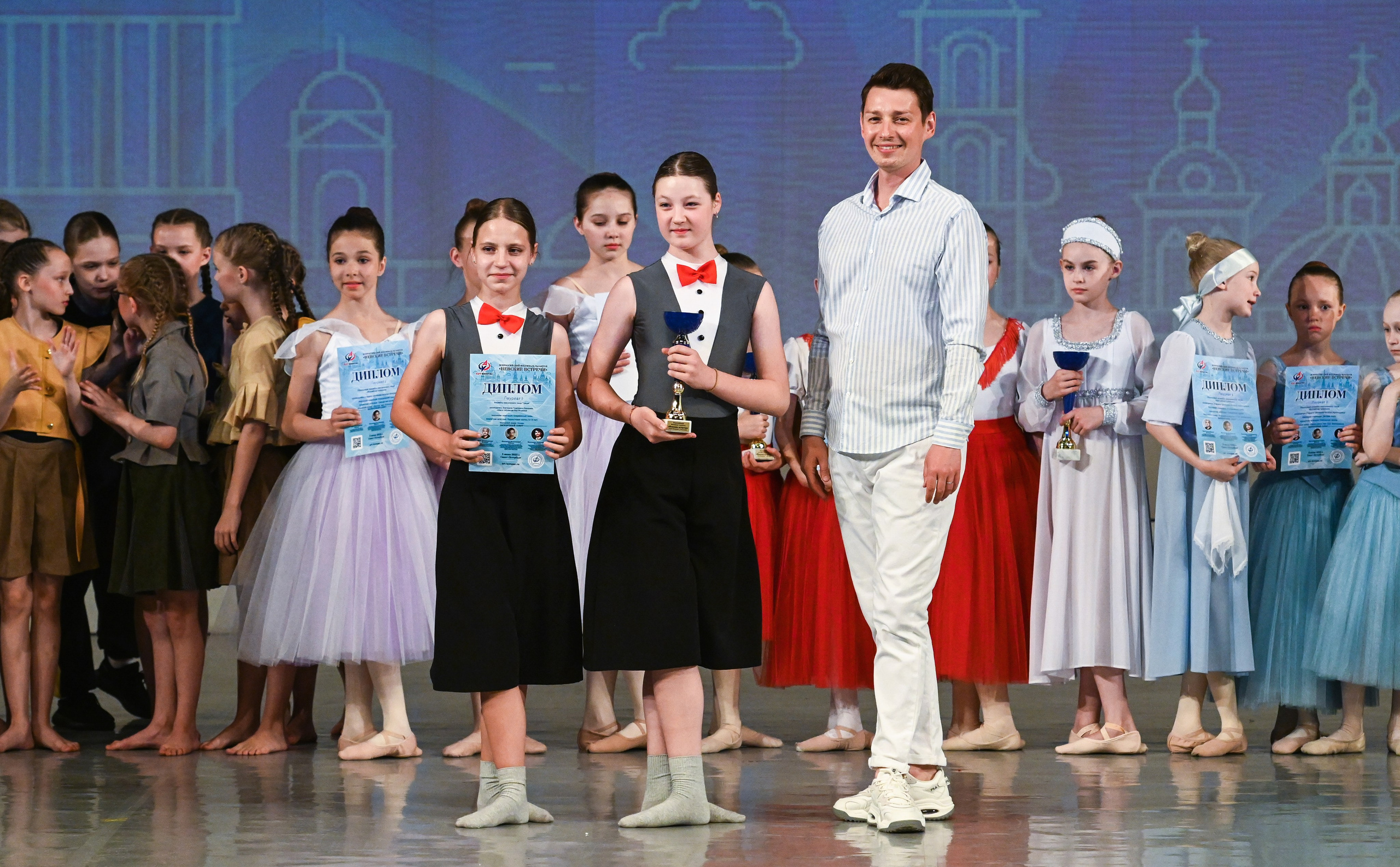 02.06.2025 «АртКомпас» Всероссийский фестиваль талантов «Невские встречи» г. Санкт-Петербург. Медиастудия Фото Концепт