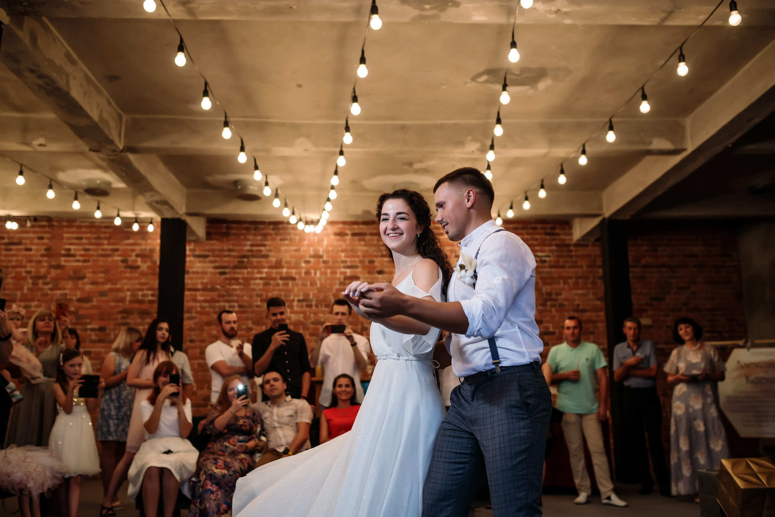 Свадебный и репортажный фотограф в Таганроге Александр Кинаш