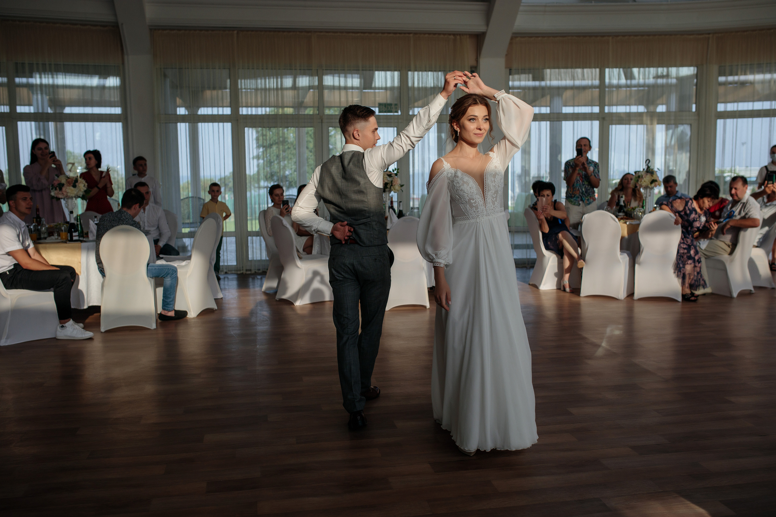 Свадебный и репортажный фотограф в Таганроге Александр Кинаш