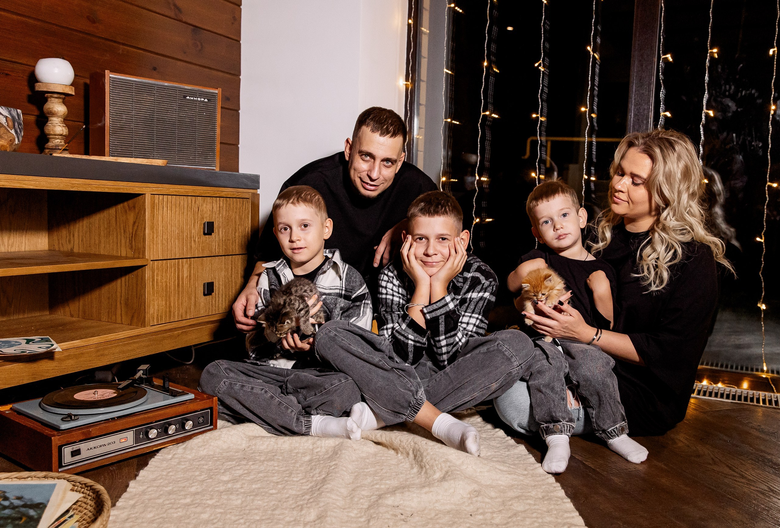 Эдуард и Дарья с сыновьями. Свадебный и семейный фотограф в Челябинске Юлия Ишимова