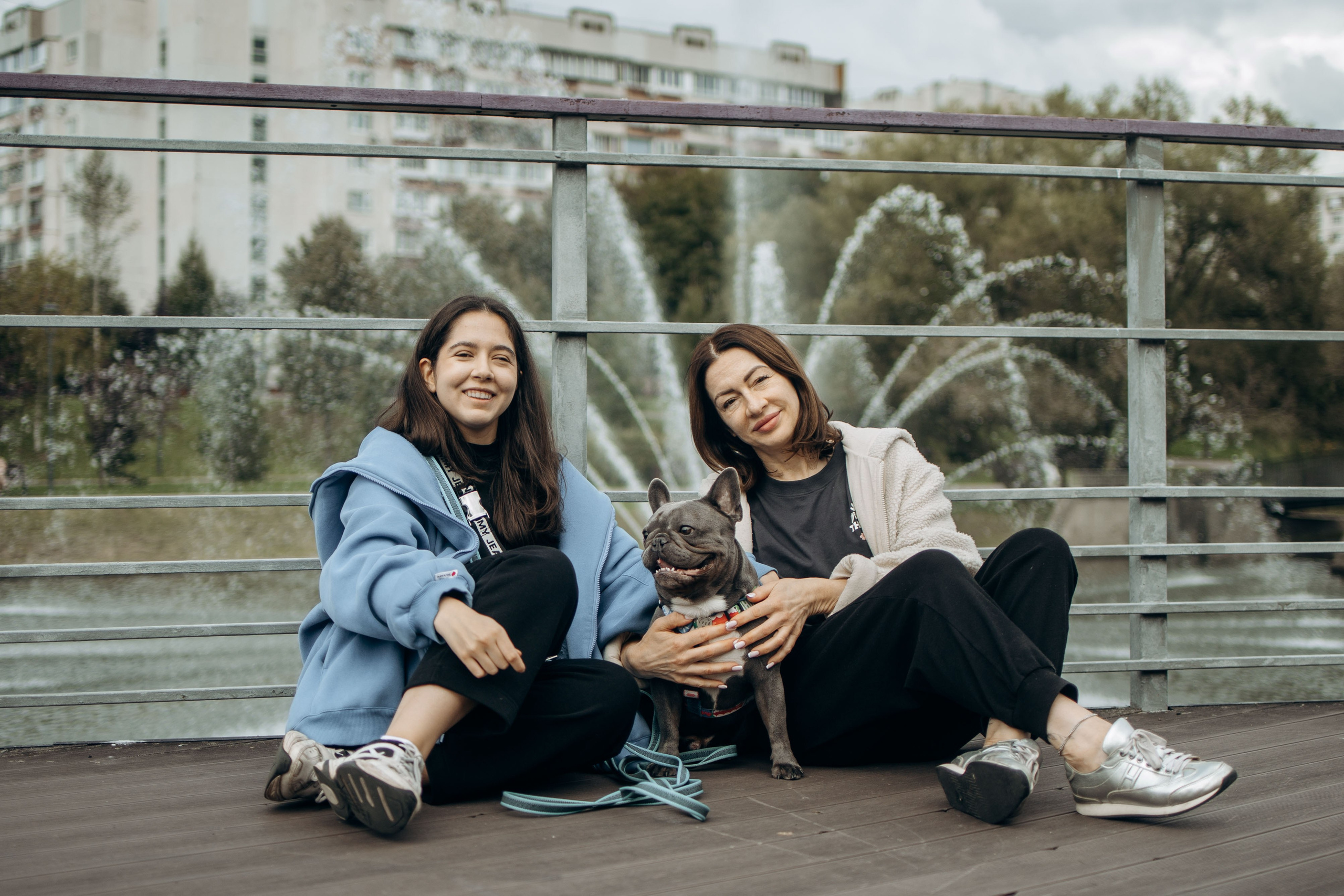 Грей и его семья