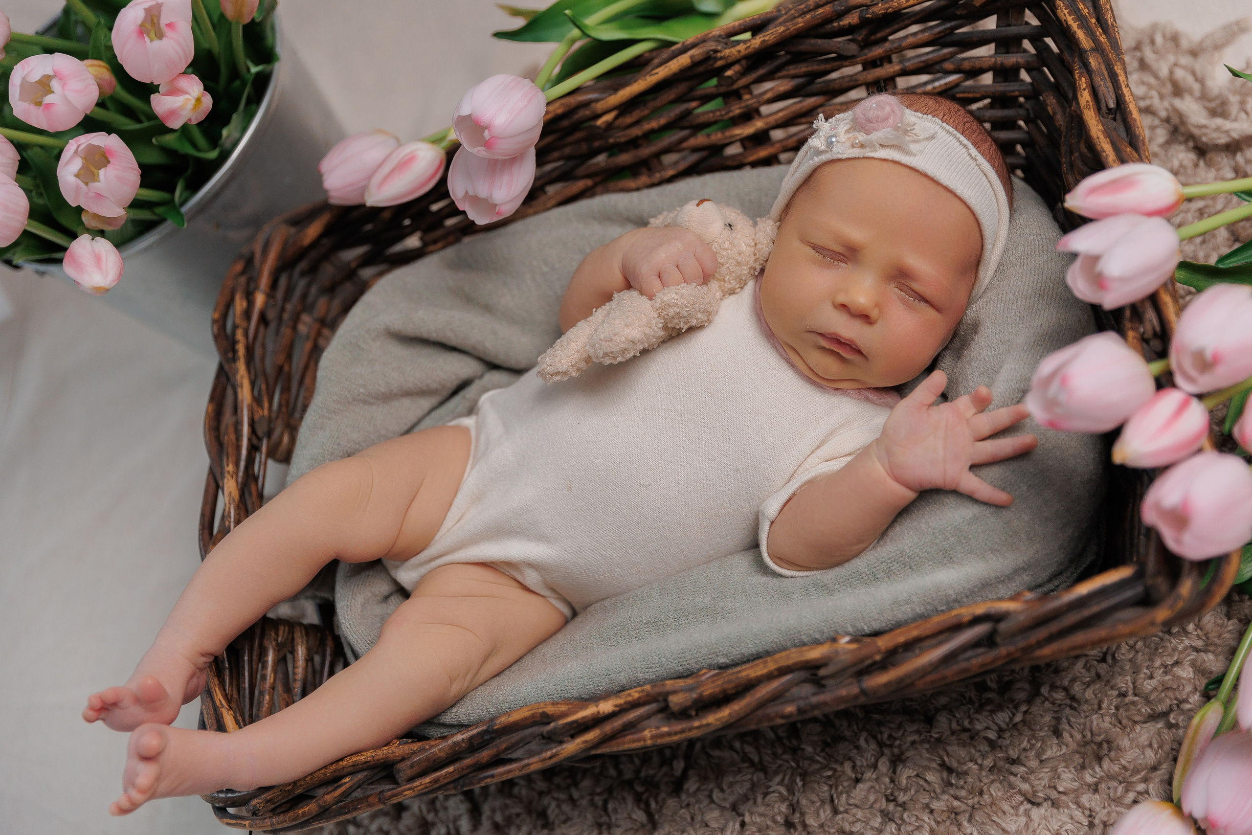 Newborn. Фотограф Лодейное Поле Екатерина Герасимова в Санкт-Петербурге и Лен. области