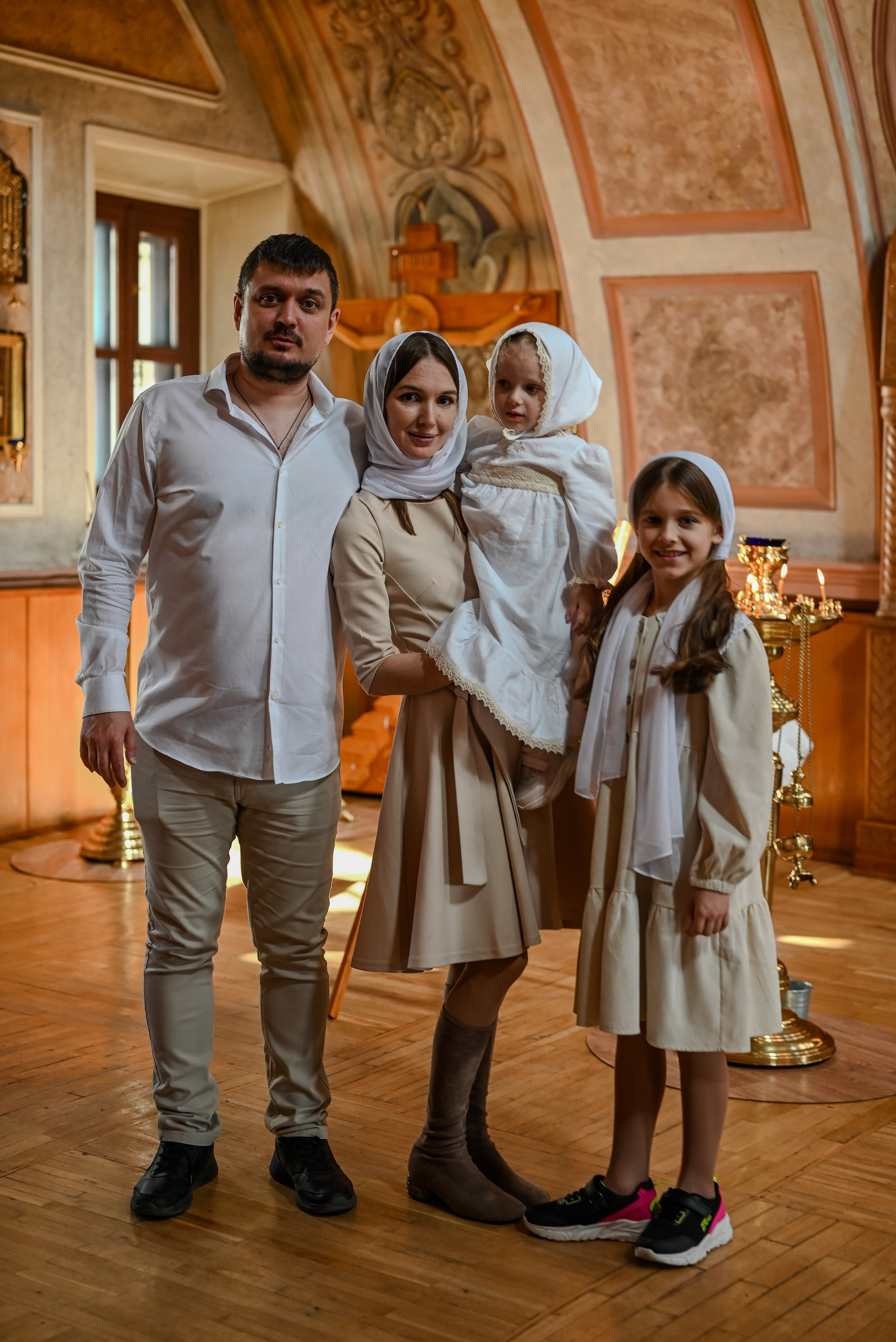 Крещение мама Анна. Семейный и детский фотограф Москва