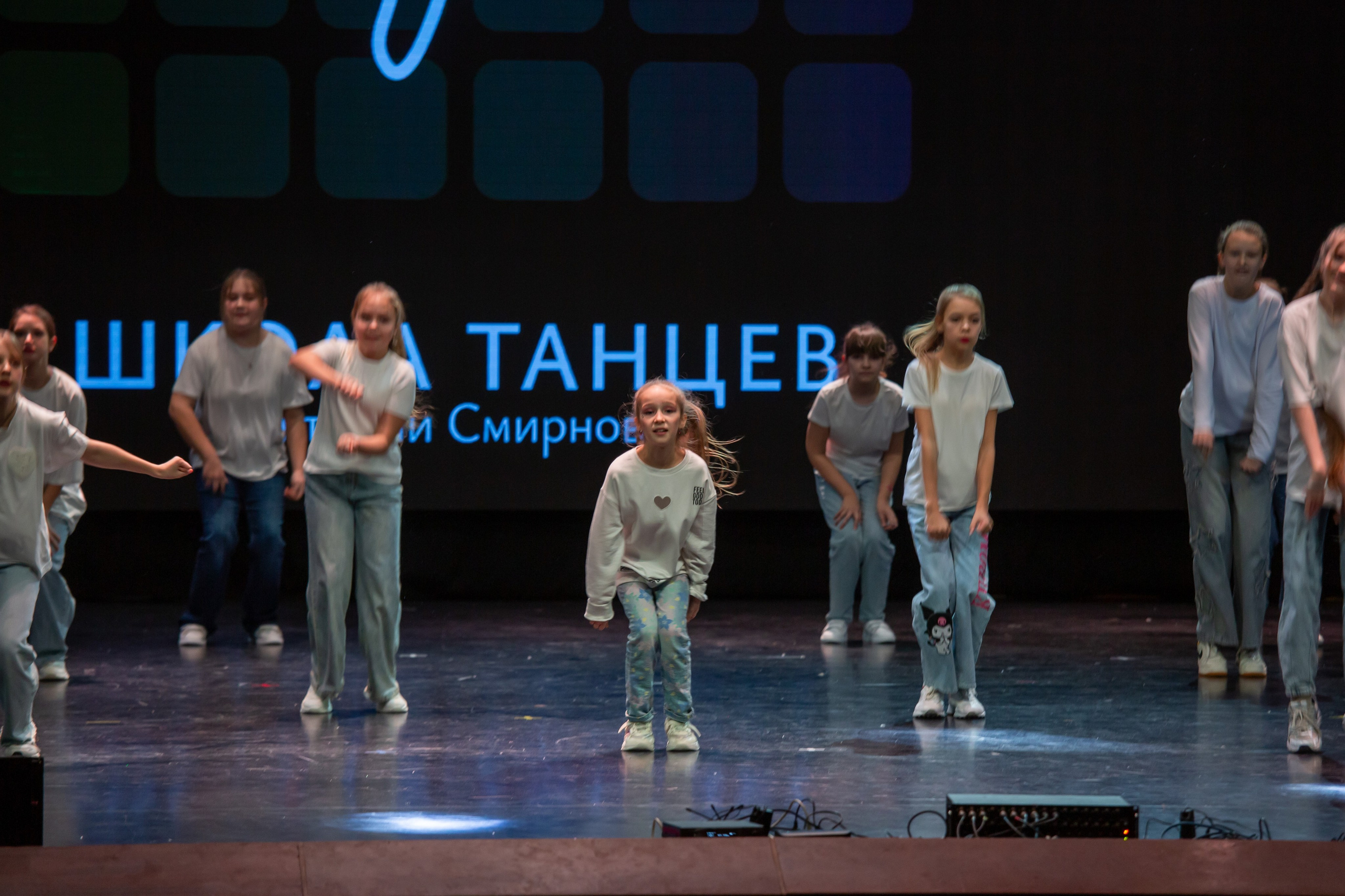 Концерт детской танцевальной школы. Репортажный, семейный, свадебный, портретный фотограф