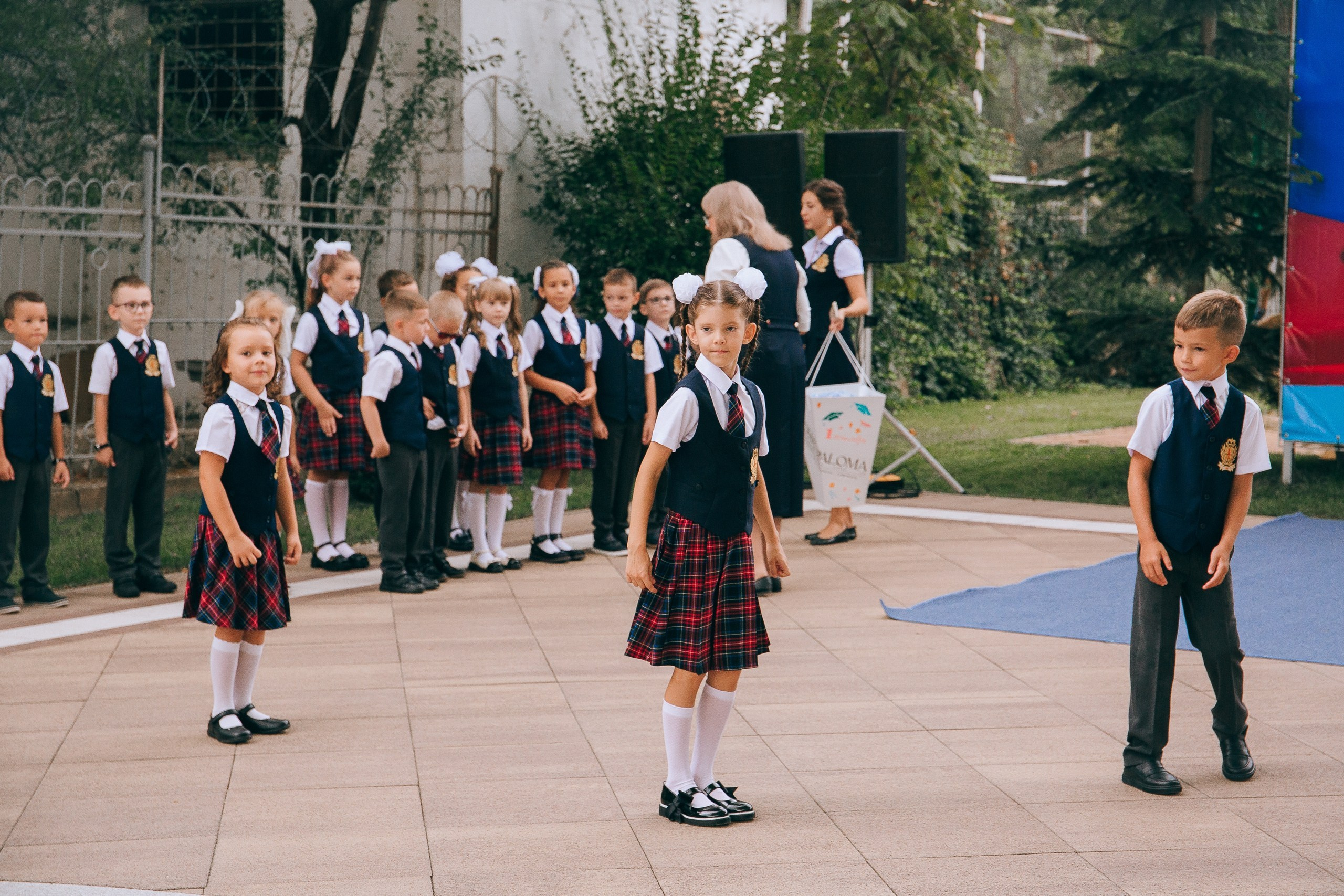 1 класс школа «Личность». Выпускные альбомы Натальи Бутко: Новороссийск, Анапа, Геленджик