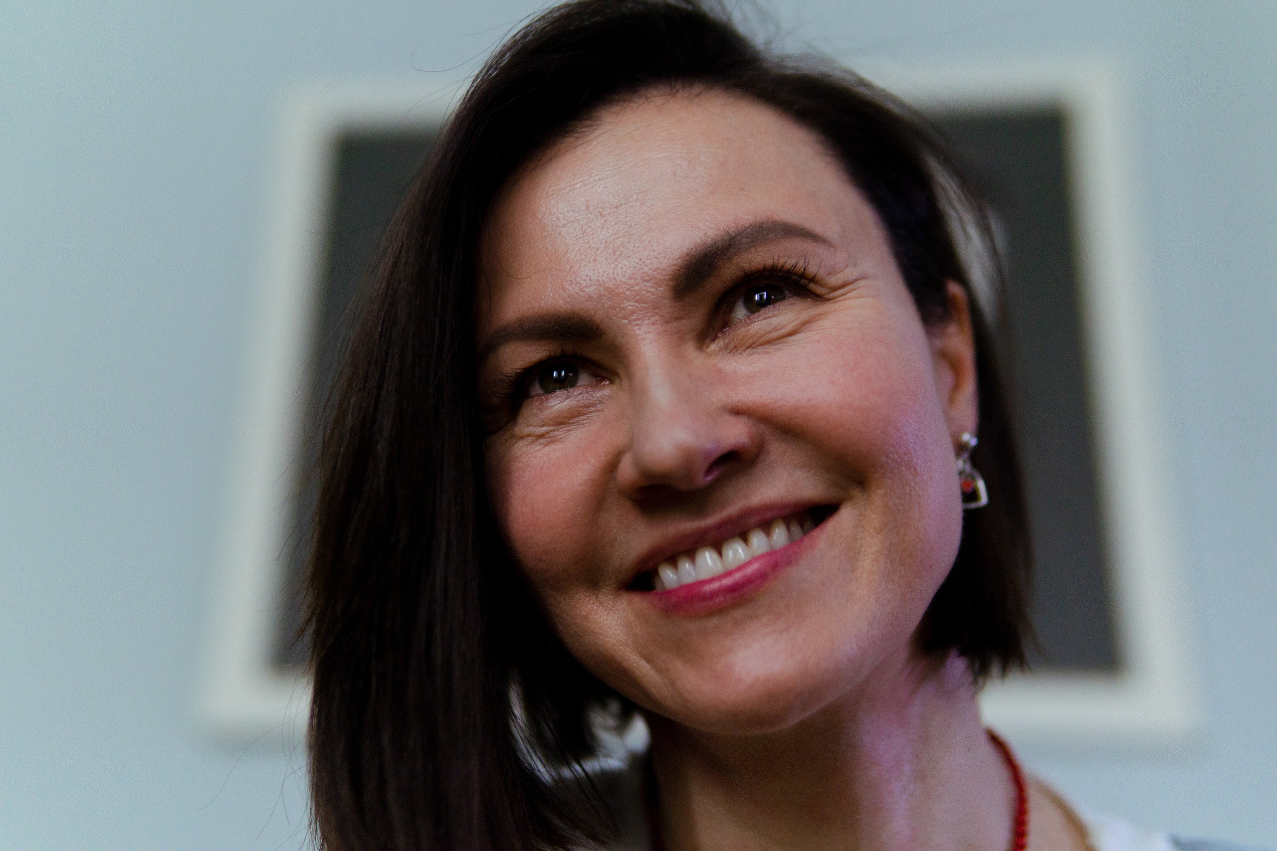 Портрет девушки крупным планом