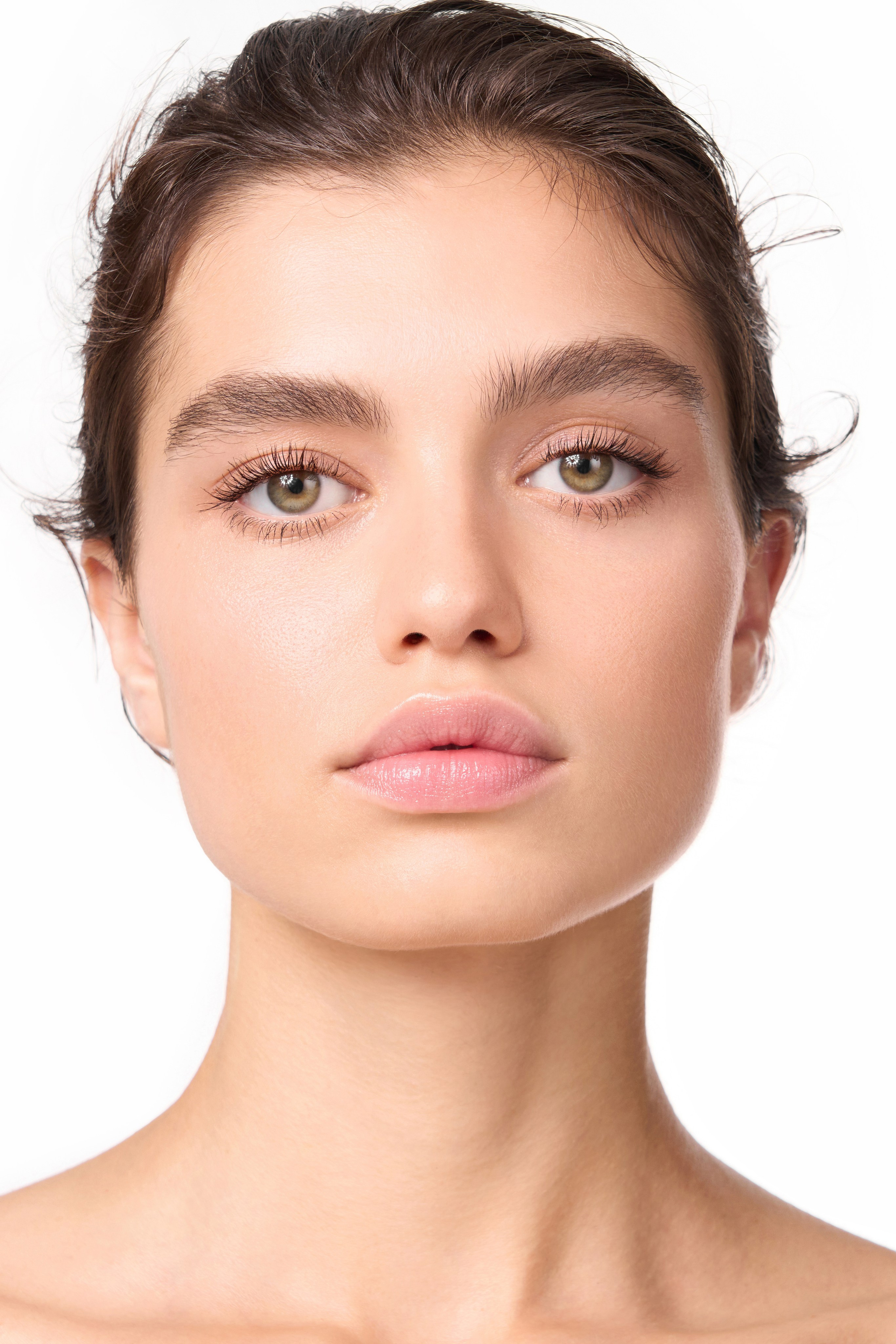 2 MOOD catalogue. Nadezhda Diskant is a Moscow and Saint Petersburg based photographer