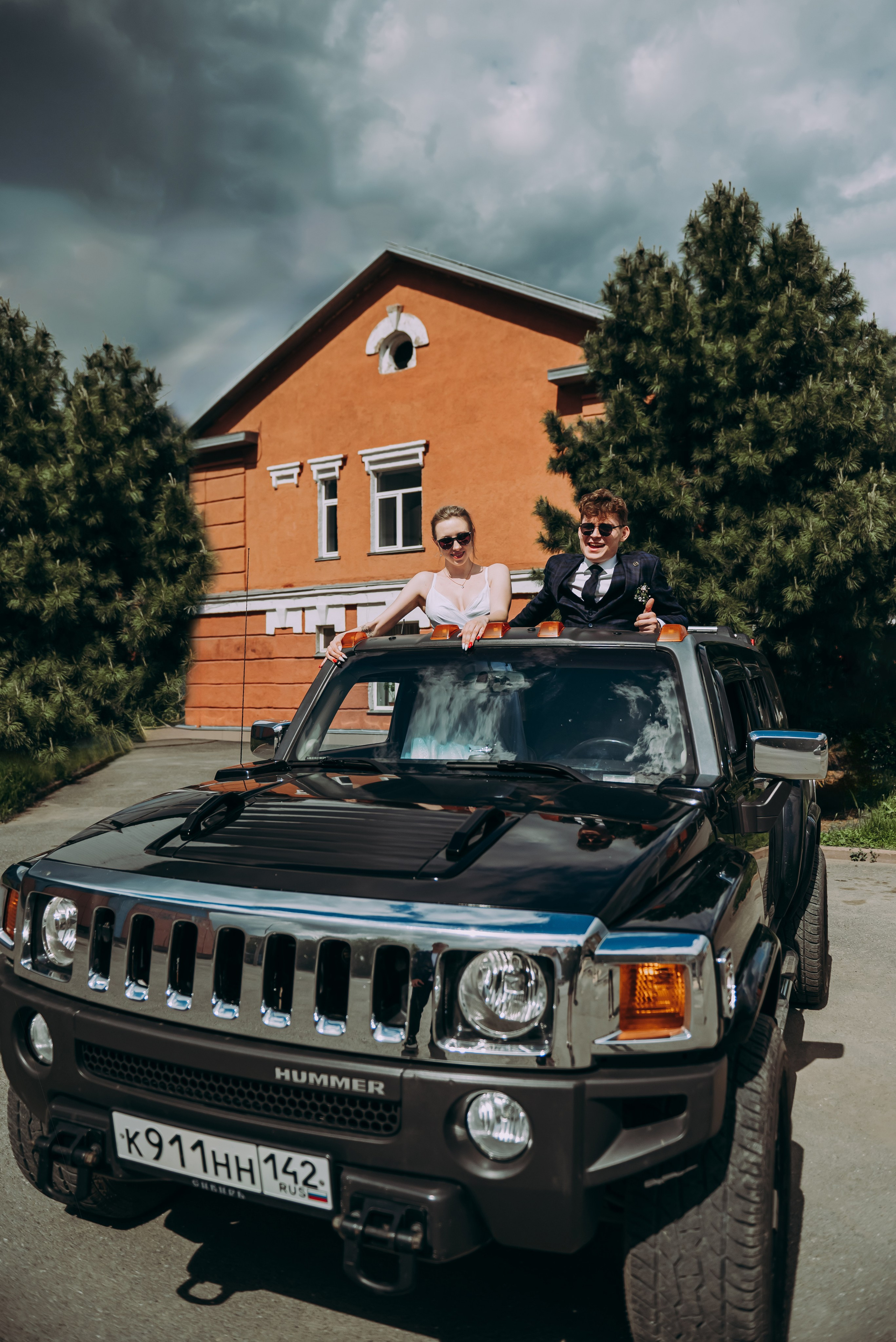 Свадебная фотосессия в музыкальном театре в г. Кемерово