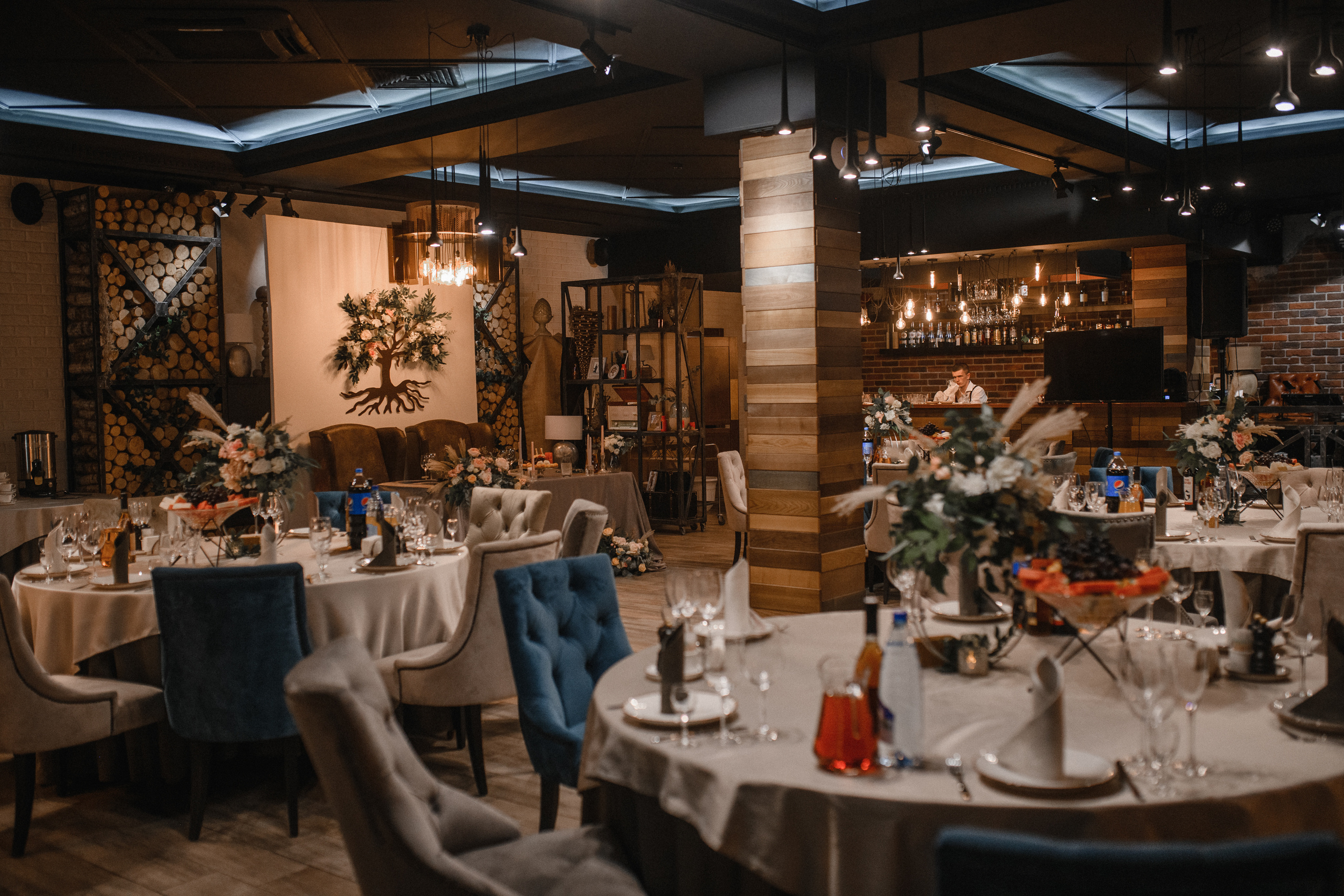 Виктория и Денис. Анна Чугунова