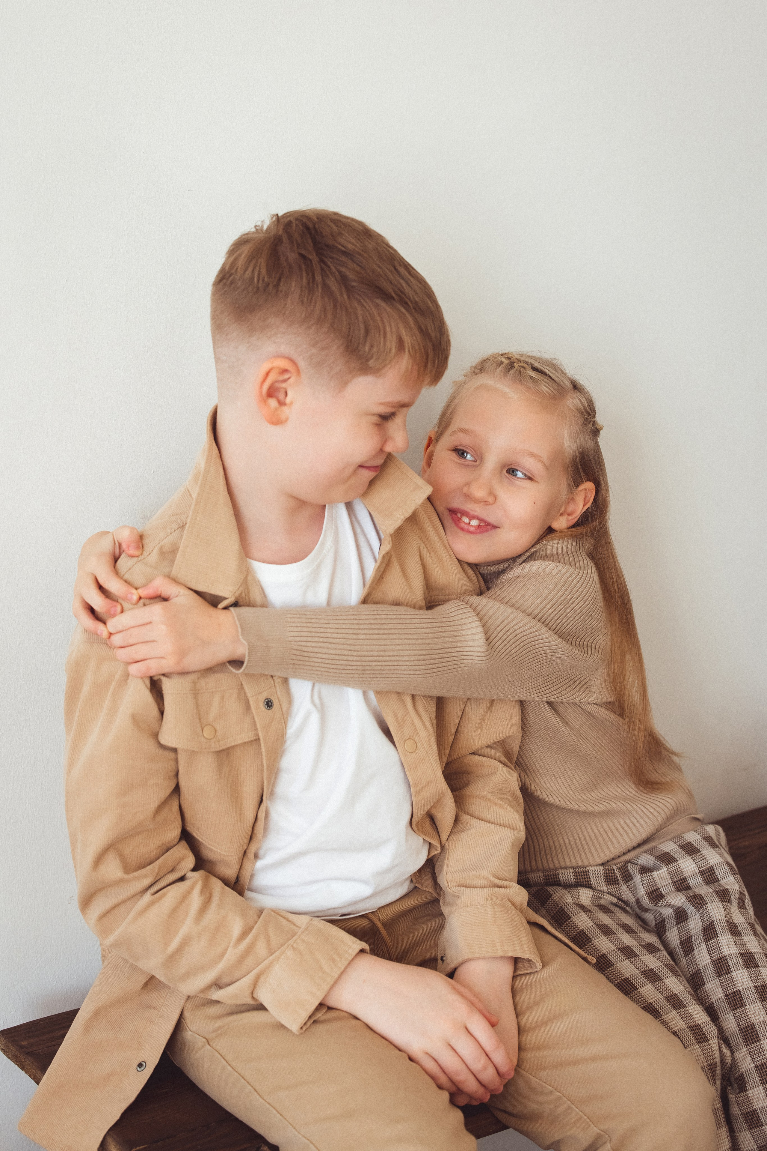 Семейная фотосессия в фотостудии «Mestone». Семейный и детский фотограф в Краснодаре Анна Трашкова