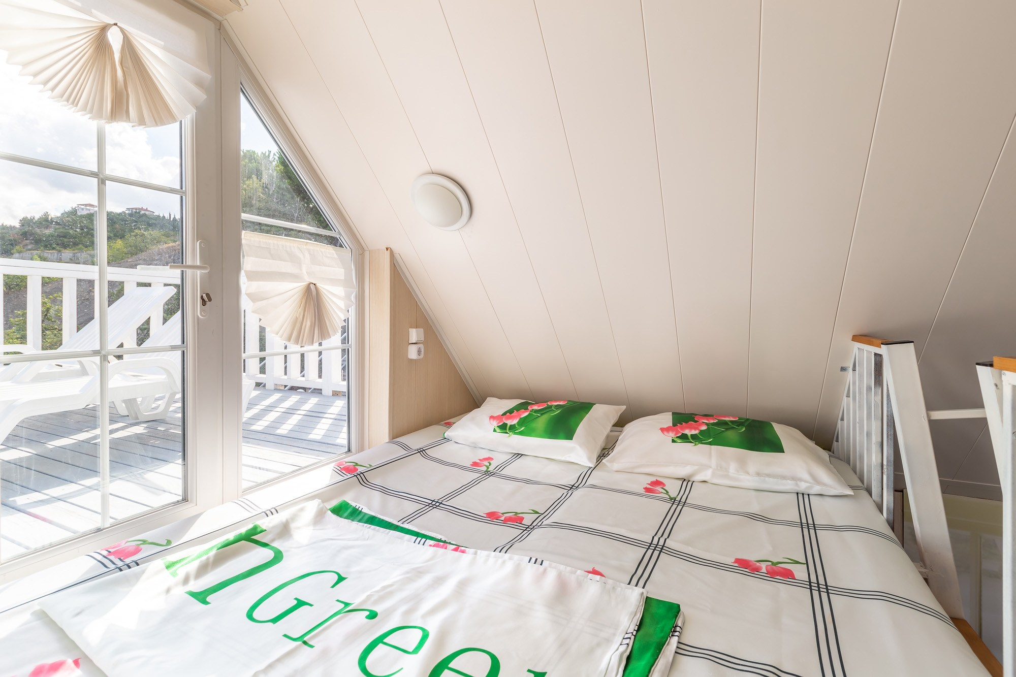 Алушта. Гостевой домик «Прованс». Интерьерный фотограф в Крыму