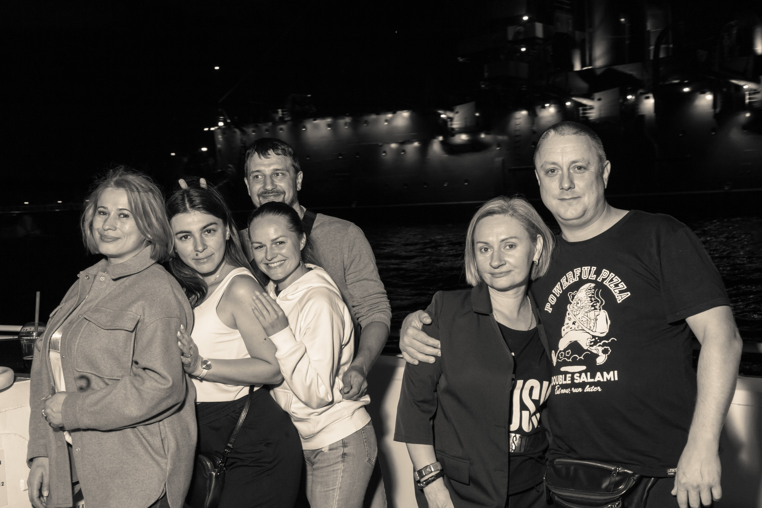 Ночной теплоход. Фотограф в Санкт — Петербурге Валерий Гаухман