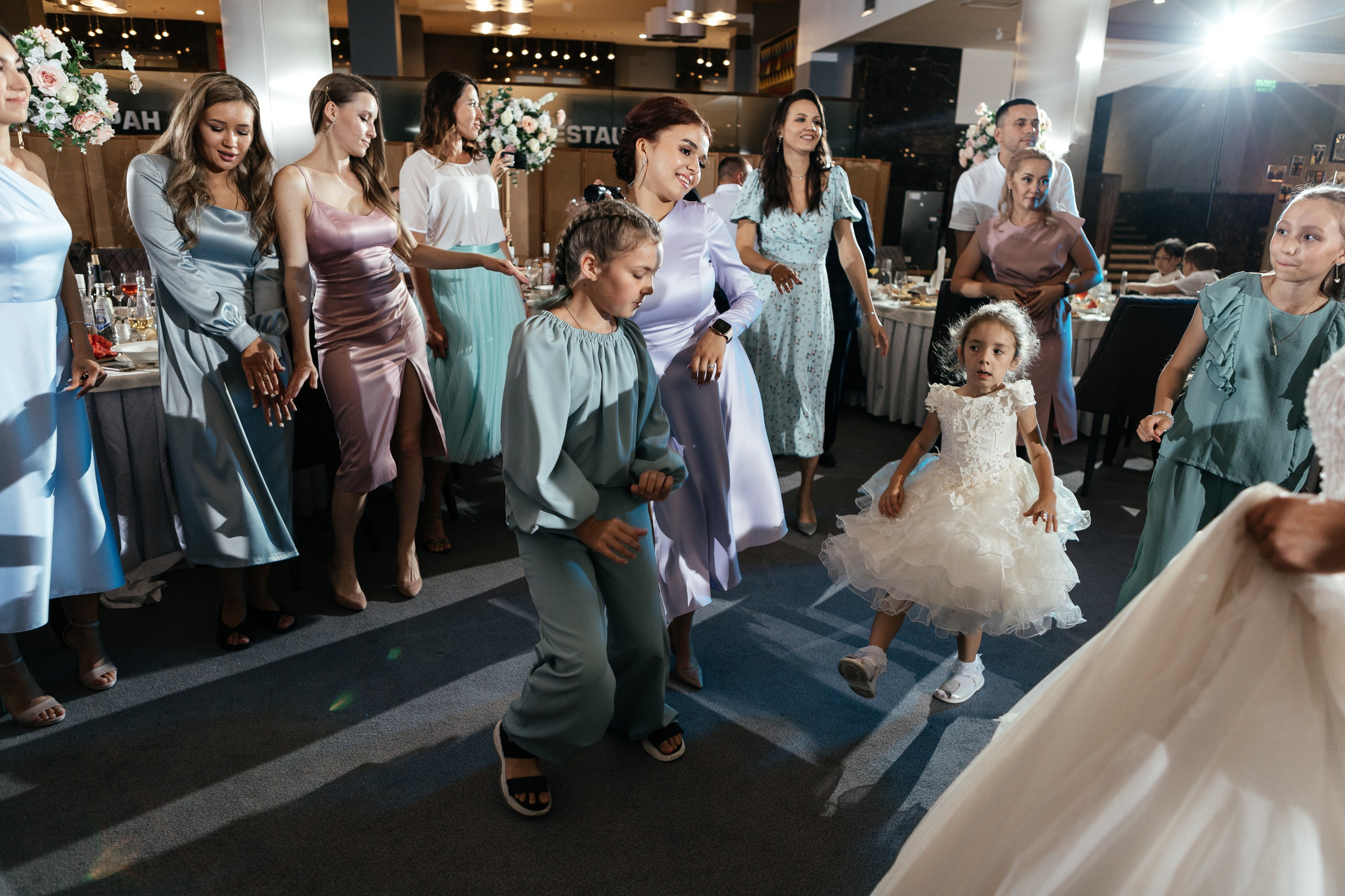 Свадебный фотограф Уфа — Руслан ГабдлисламовЖивые эмоции, красивые кадры, воспоминания на всю жизнь.Работаю по всей Республике Башкортоста. Свадебный фотограф Уфа Руслан Габдлисламов