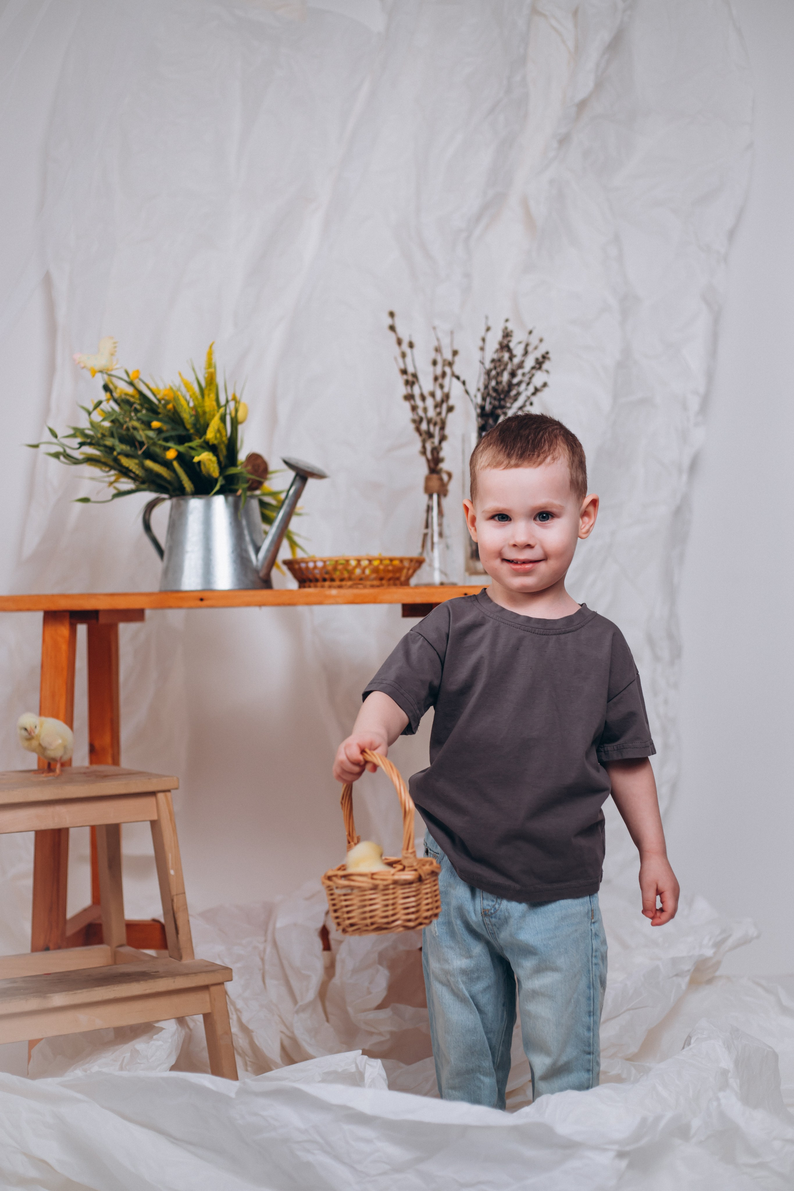 С цыплятами. Семейный фотограф Нижневартовск Тюмень Ефимова Ирина