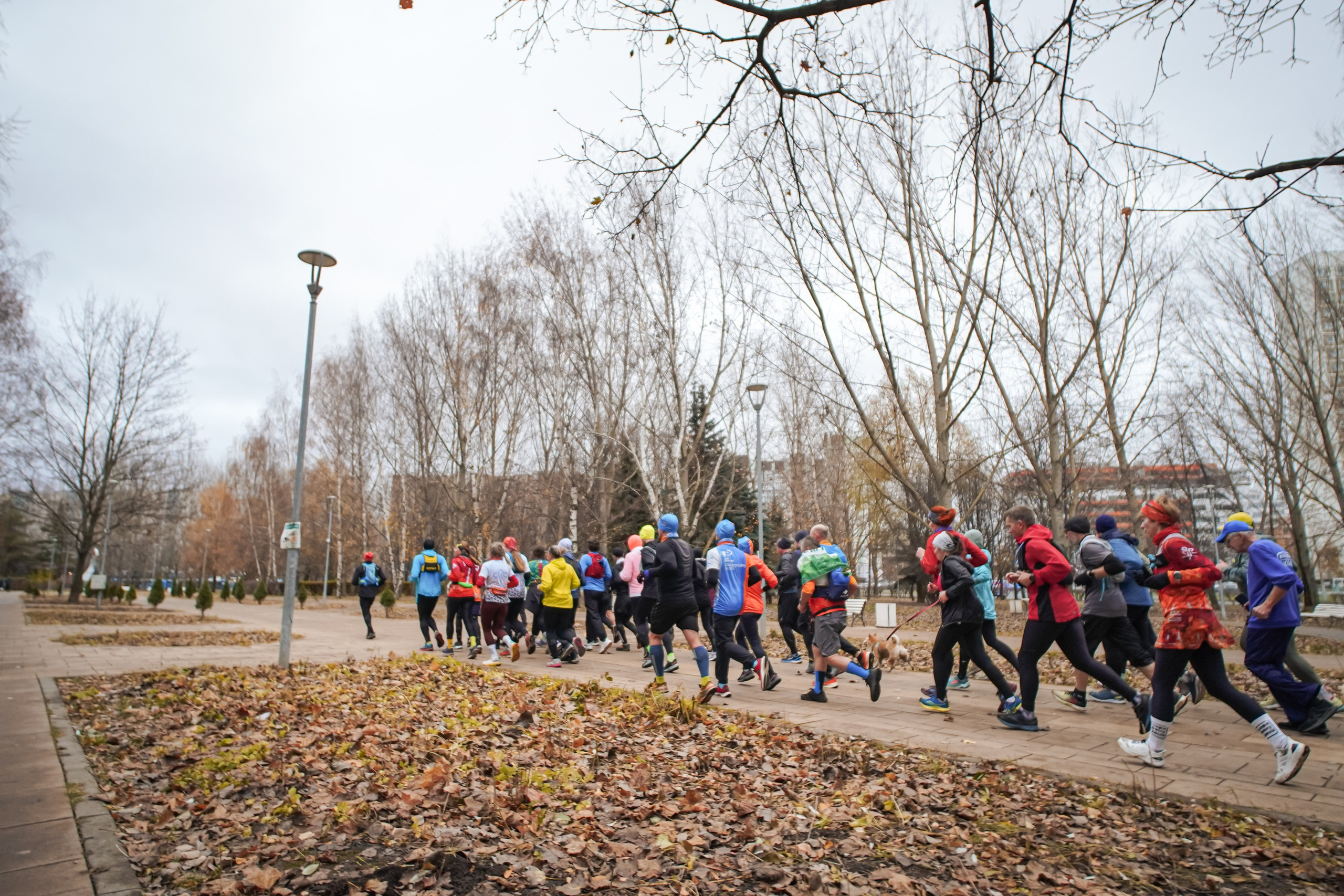 #марафонудома #яuzarun 2024 2-я петля, группа 6:30. Роман Капилюшов. Бег. Фото. Видео. г. Люберцы