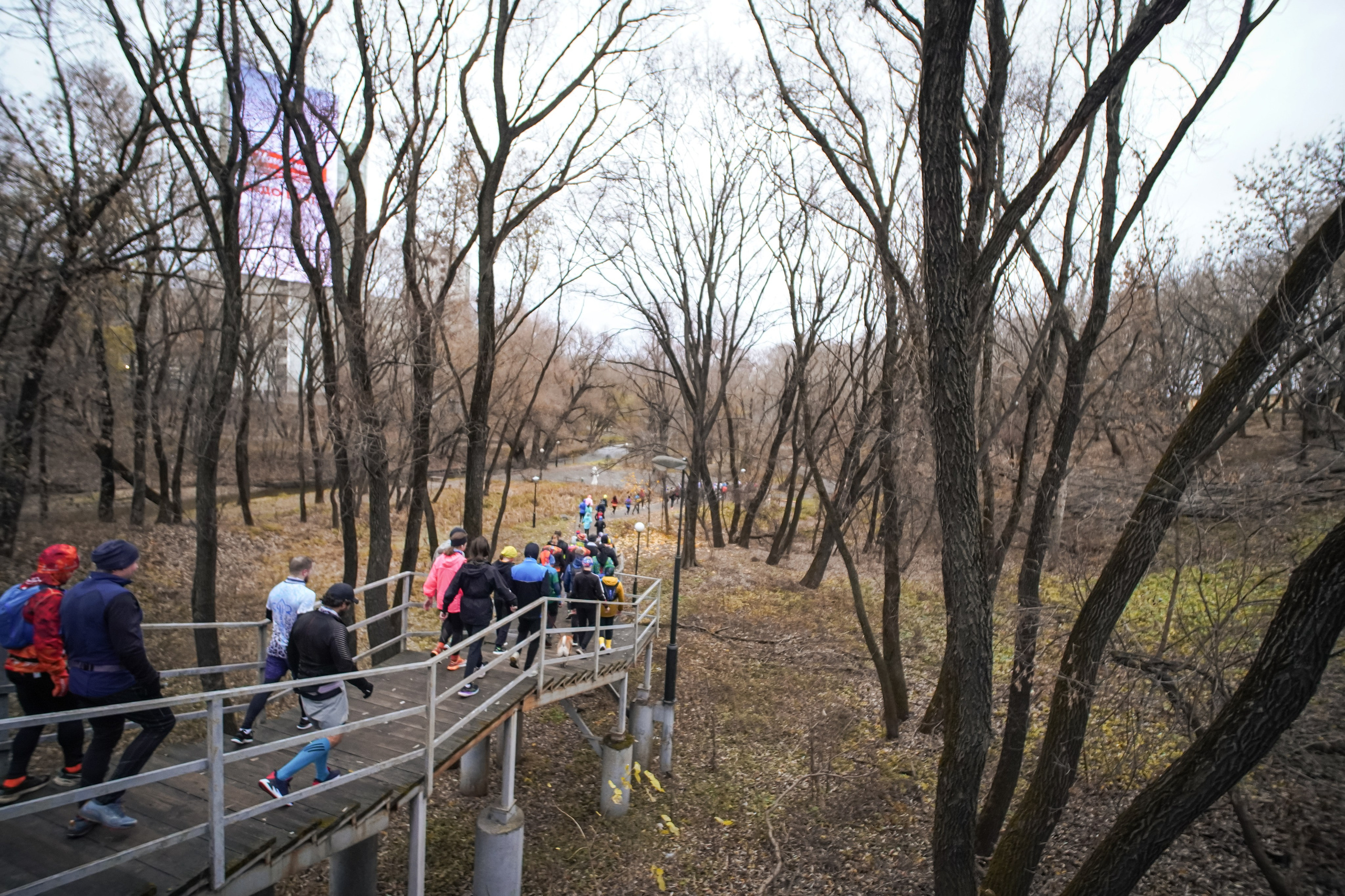 #марафонудома #яuzarun 2024 2-я петля, группа 6:30. Роман Капилюшов. Бег. Фото. Видео. г. Люберцы