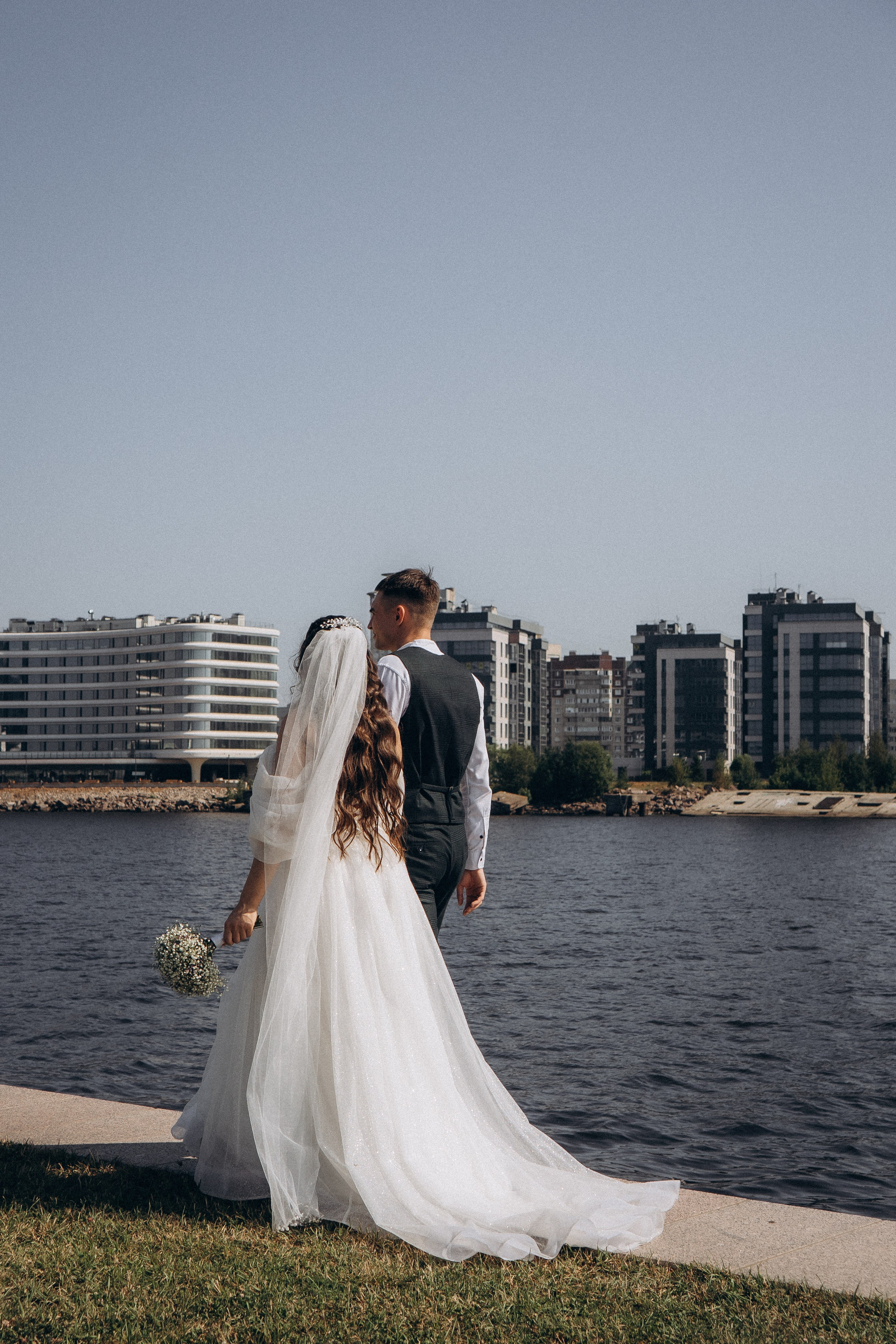СВАДЕБНАЯ СЬЕМК В ПАРКЕ 300-ЛЕТИЯ. Профессиональный фотограф, Санкт-Петербург — Виктория Богомолова
