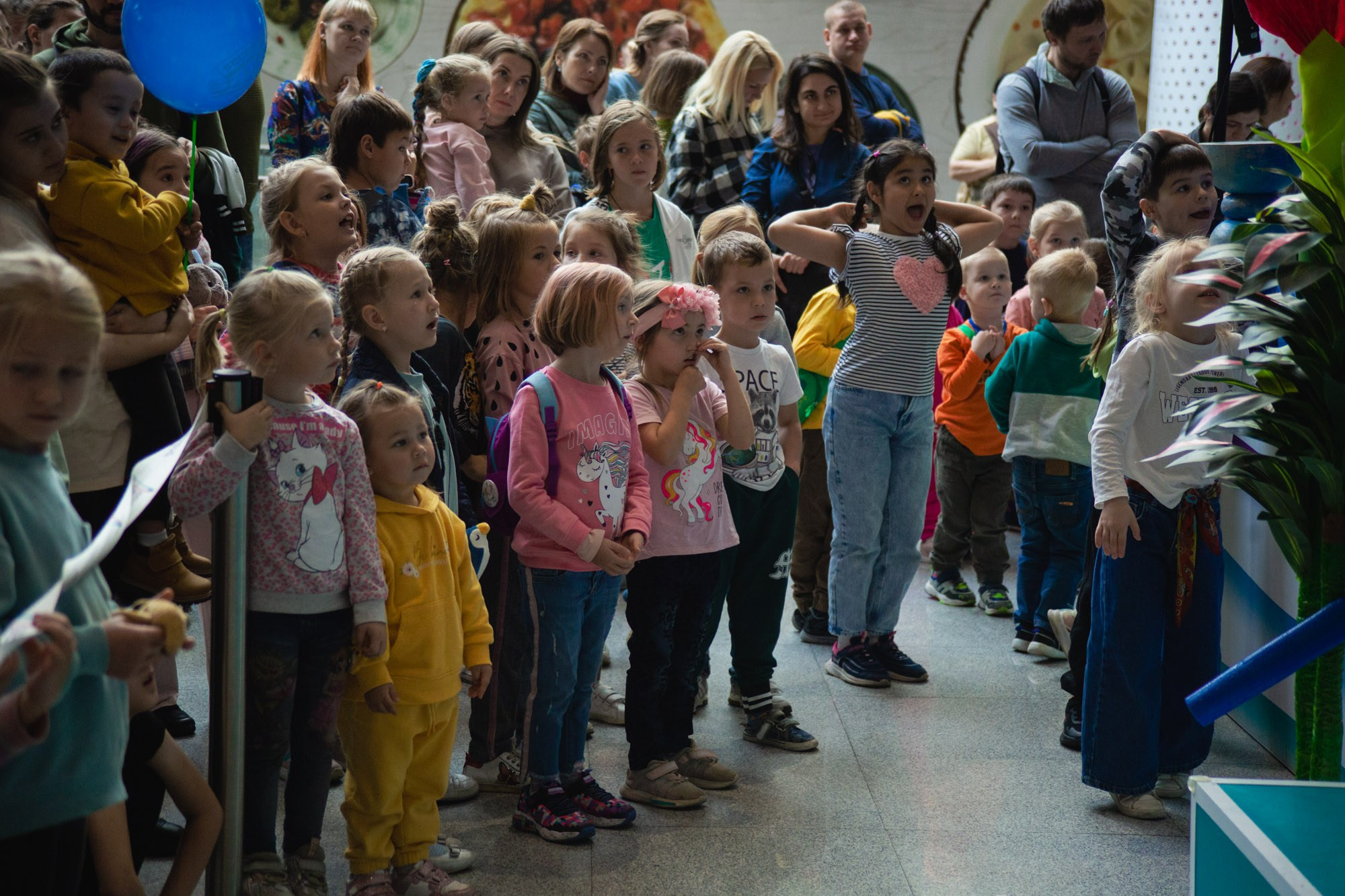 Сказка в ТЦ Океания. Репортажный и концертный фотограф в Москве Анастасия Осень