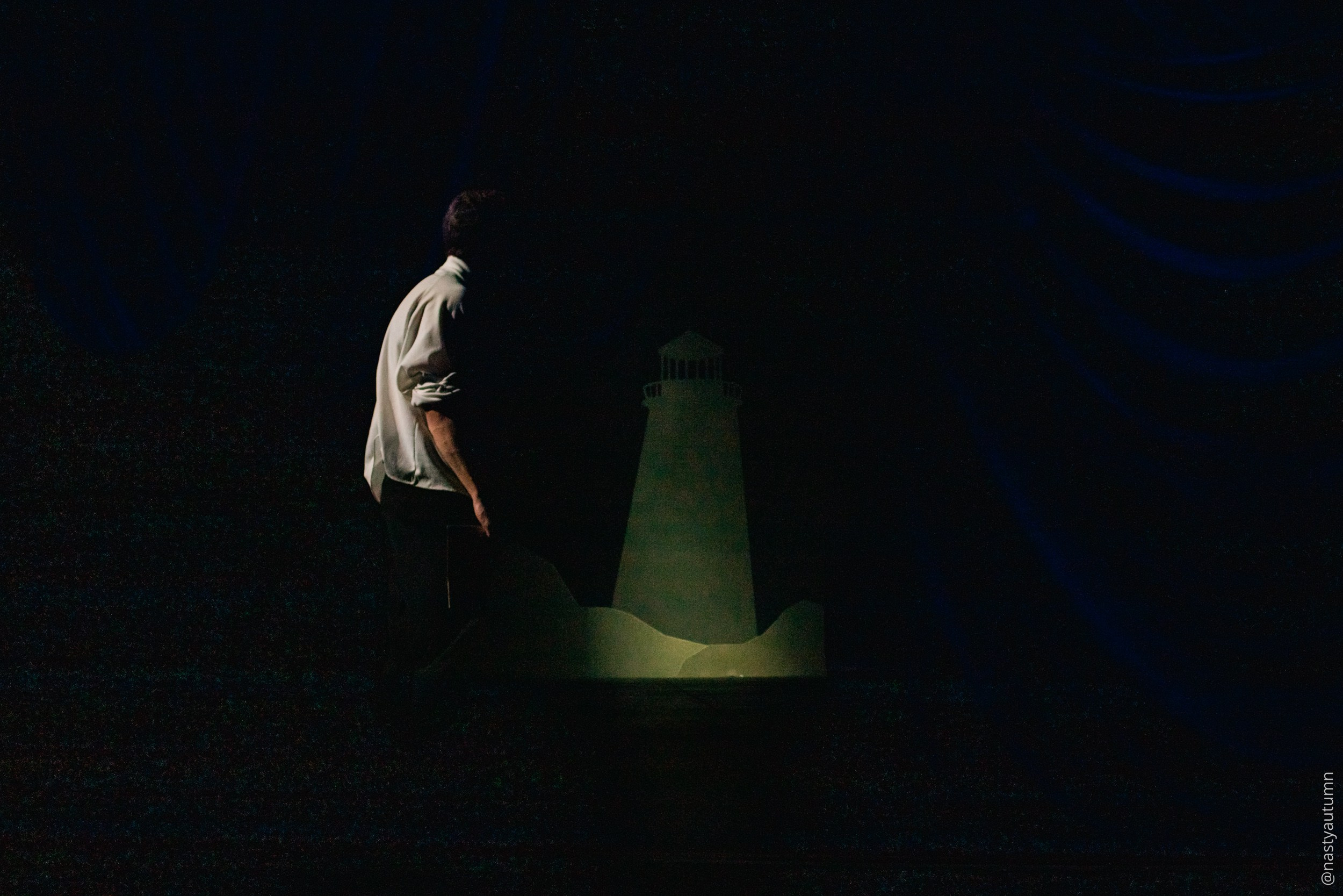 Генеральный прогон «Маяковский. Я сам.». Репортажный и концертный фотограф в Москве Анастасия Осень