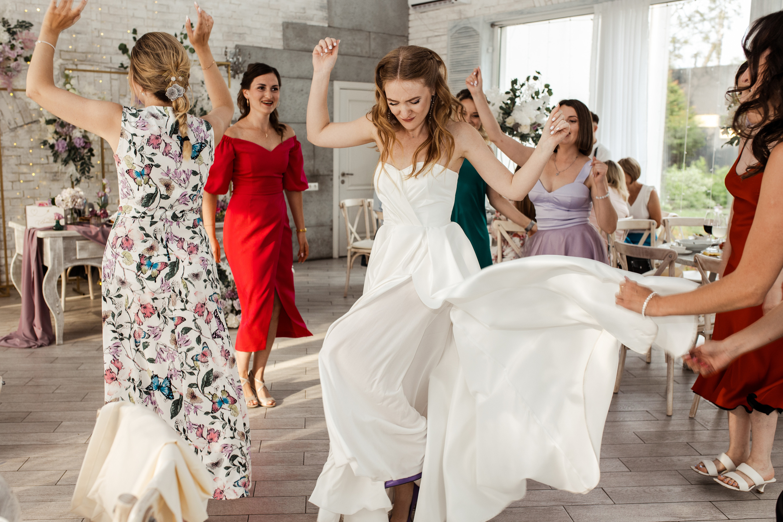 Люба и Артем. Ведущий на свадьбу в Москве Зубков Алексей