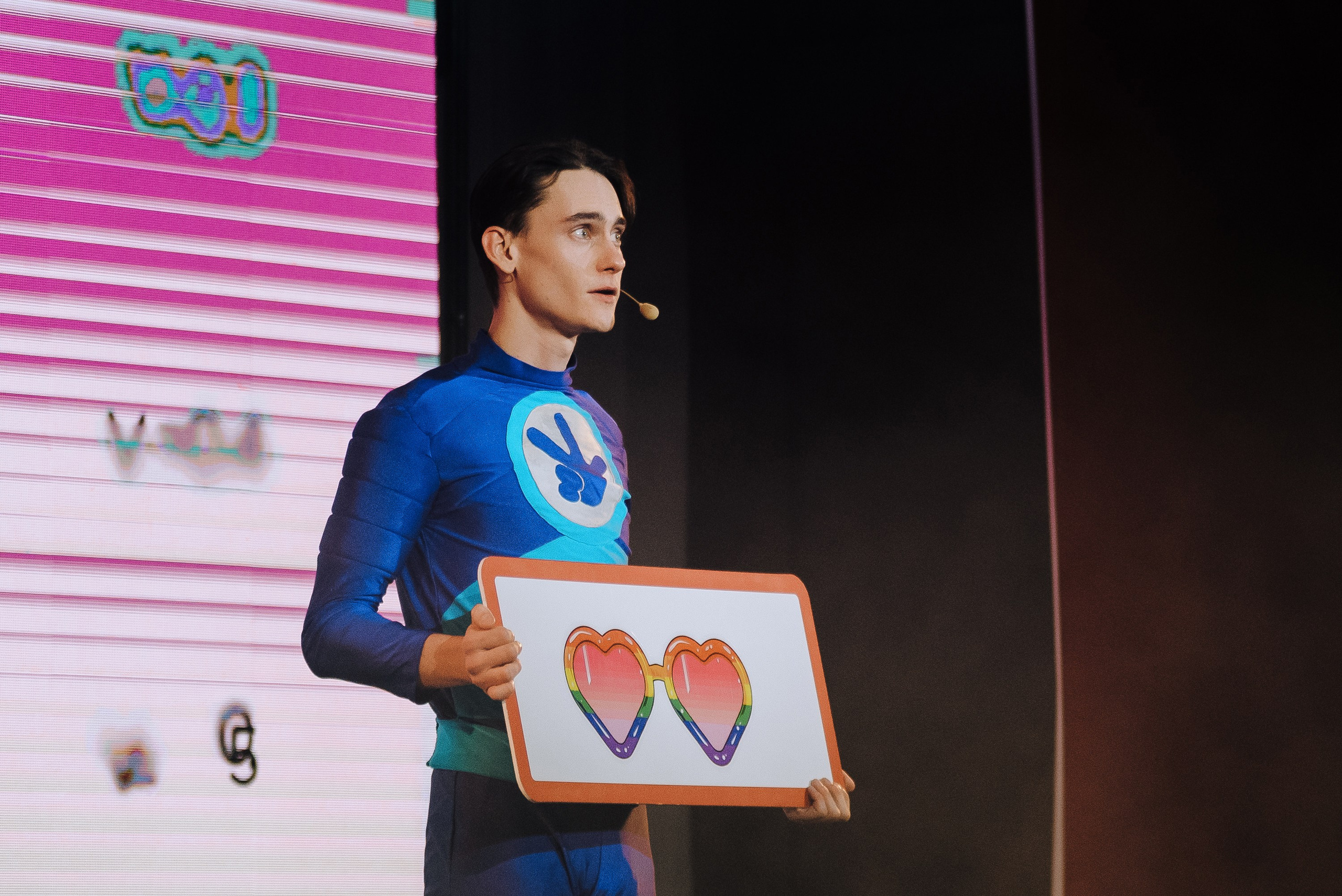 СПЕКТАКЛЬ «ВОЛШЕБНЫЕ ОЧКИ» ОПТИК-ЦЕНТР. Репортажный фотограф Зуев Роман г. Челябинск