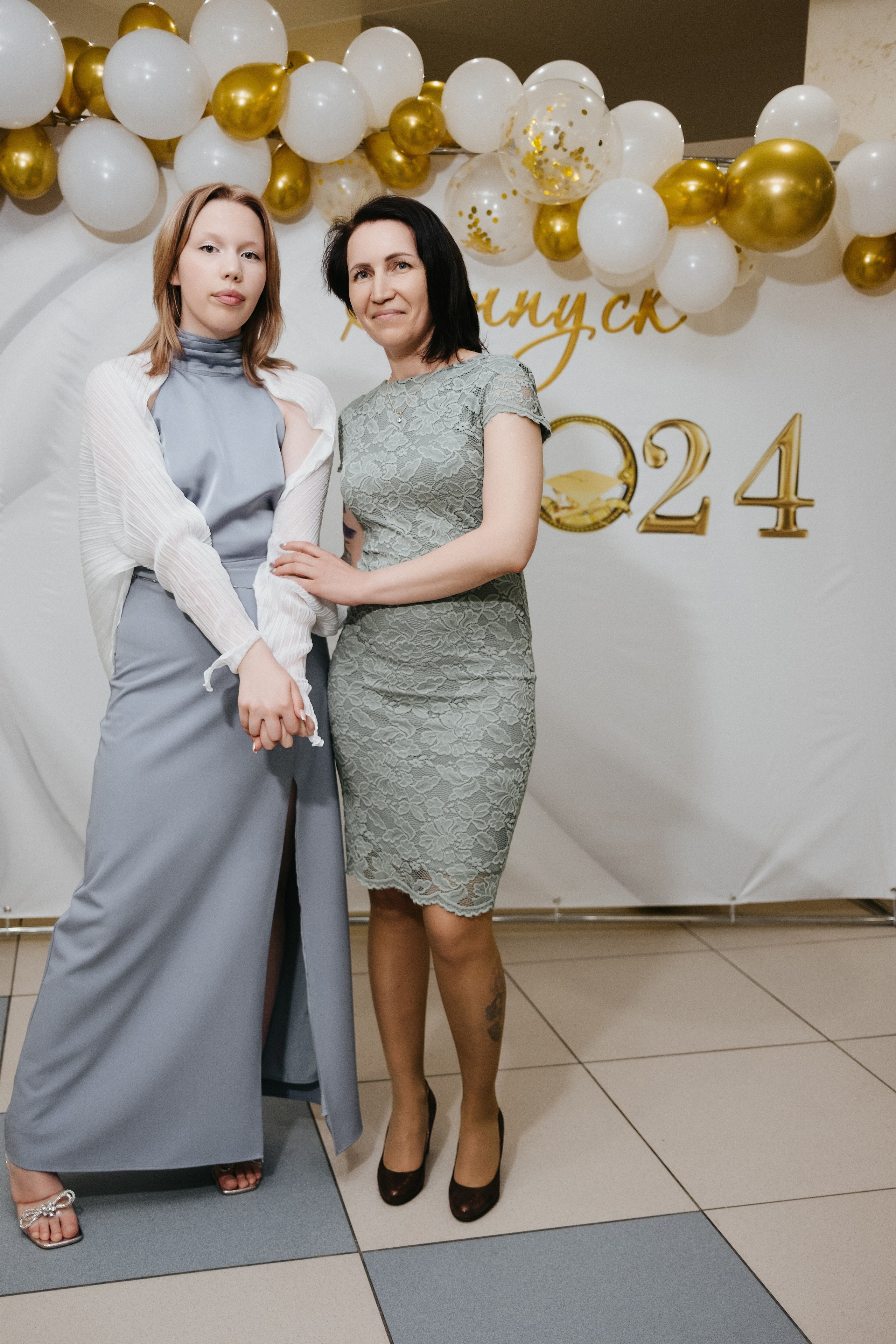 Выпускной 11 класс школы № 30. Свадебный и репортажной фотограф Денис Ожигин в Краснодаре и Краснодарском крае