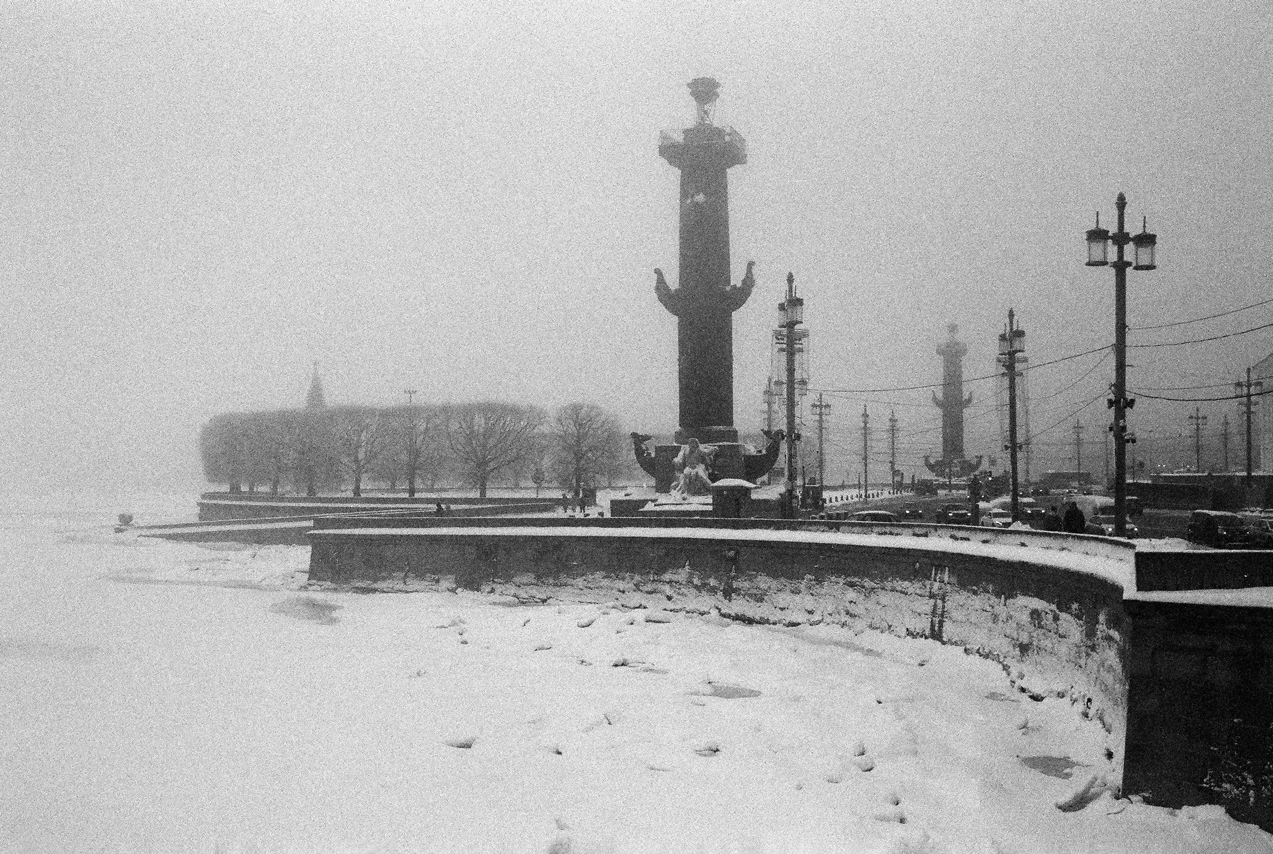 Фотографии черно-белые. Свадебный и семейный пленочный фотограф в Петербурге Истомина Ирина