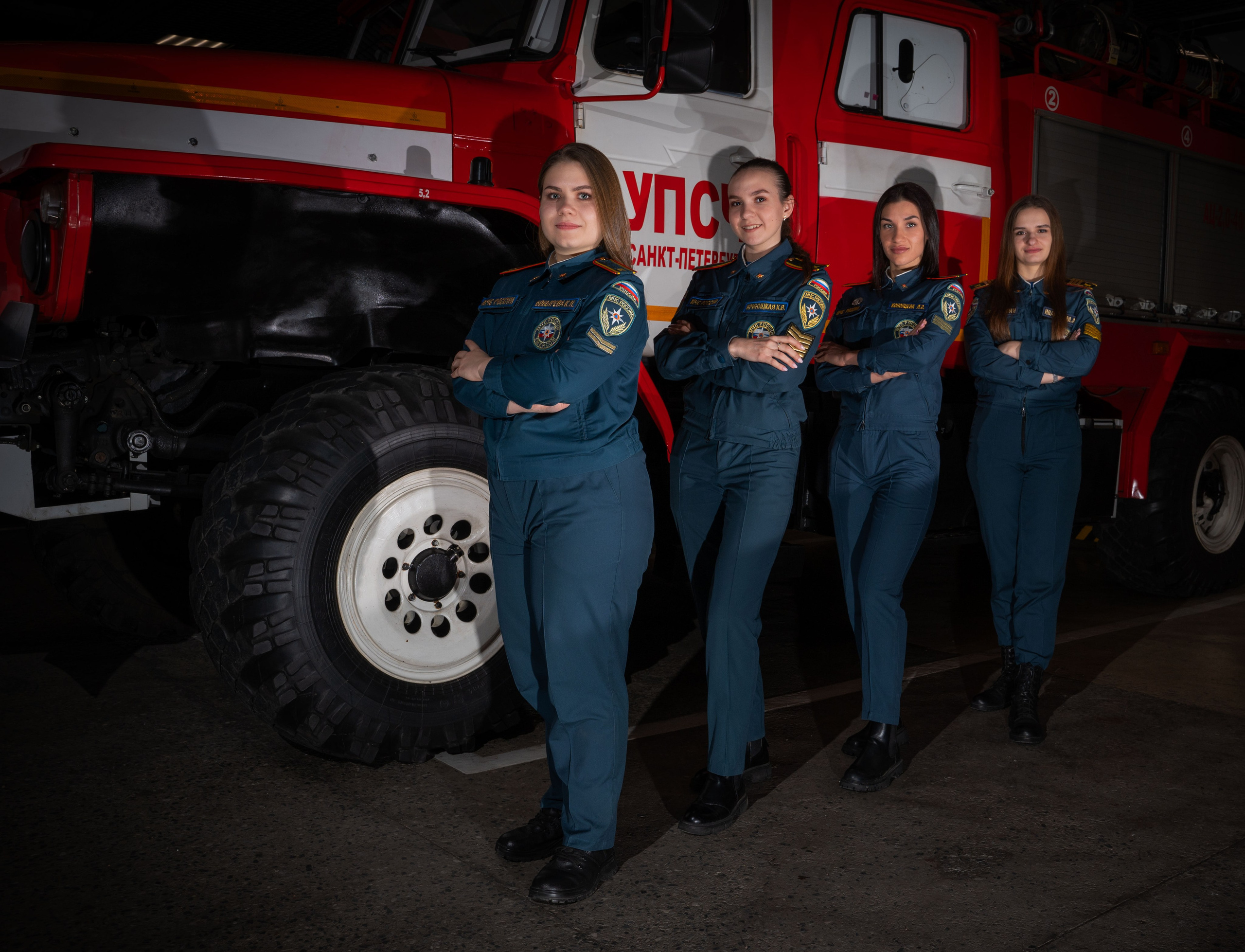 Девочки МЧС. г. Санкт-Петербург. Vadim Nevenglovskii Фотограф в разных жанрах