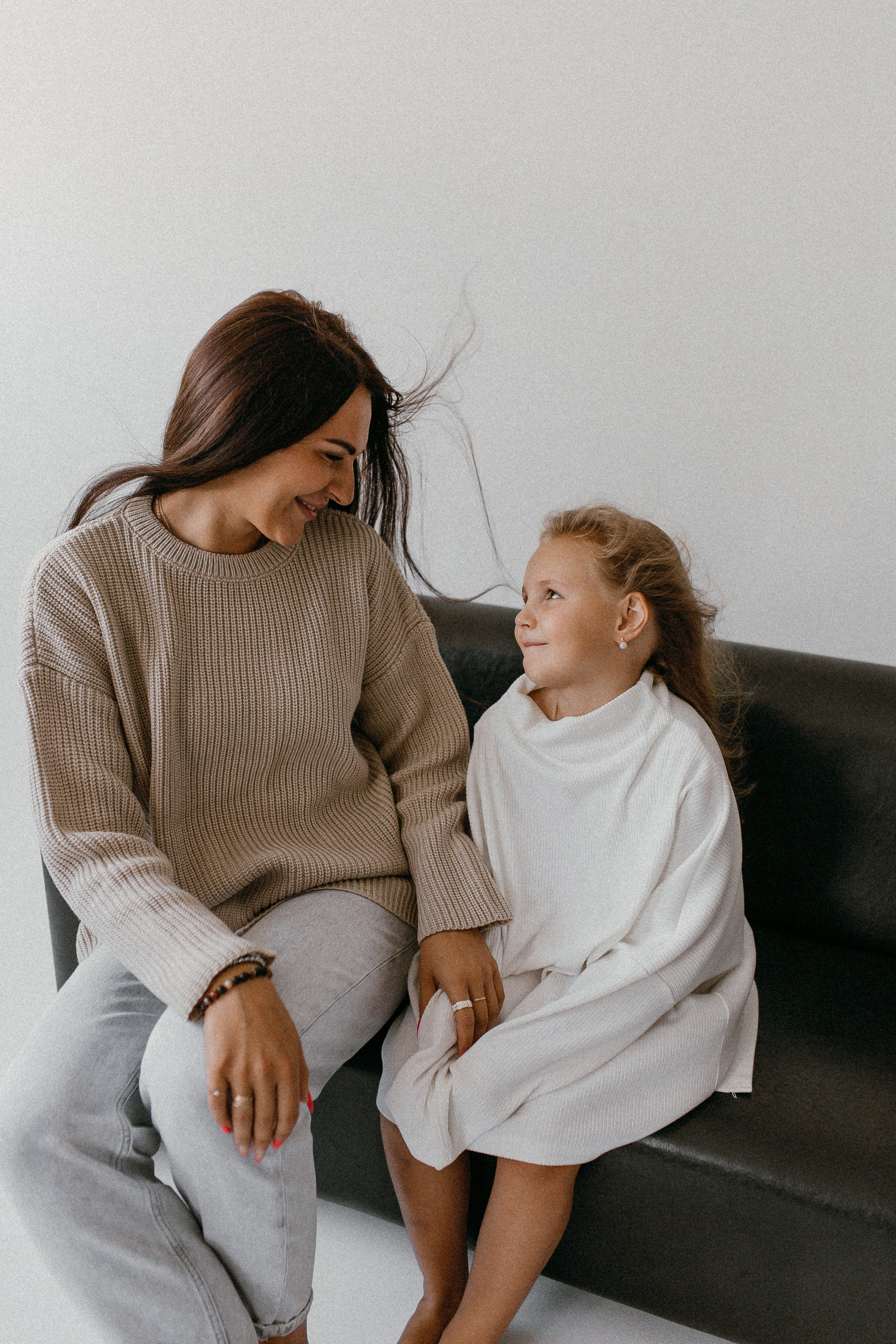 Есения и мама. Семейный фотограф Губкин/Старый Оскол