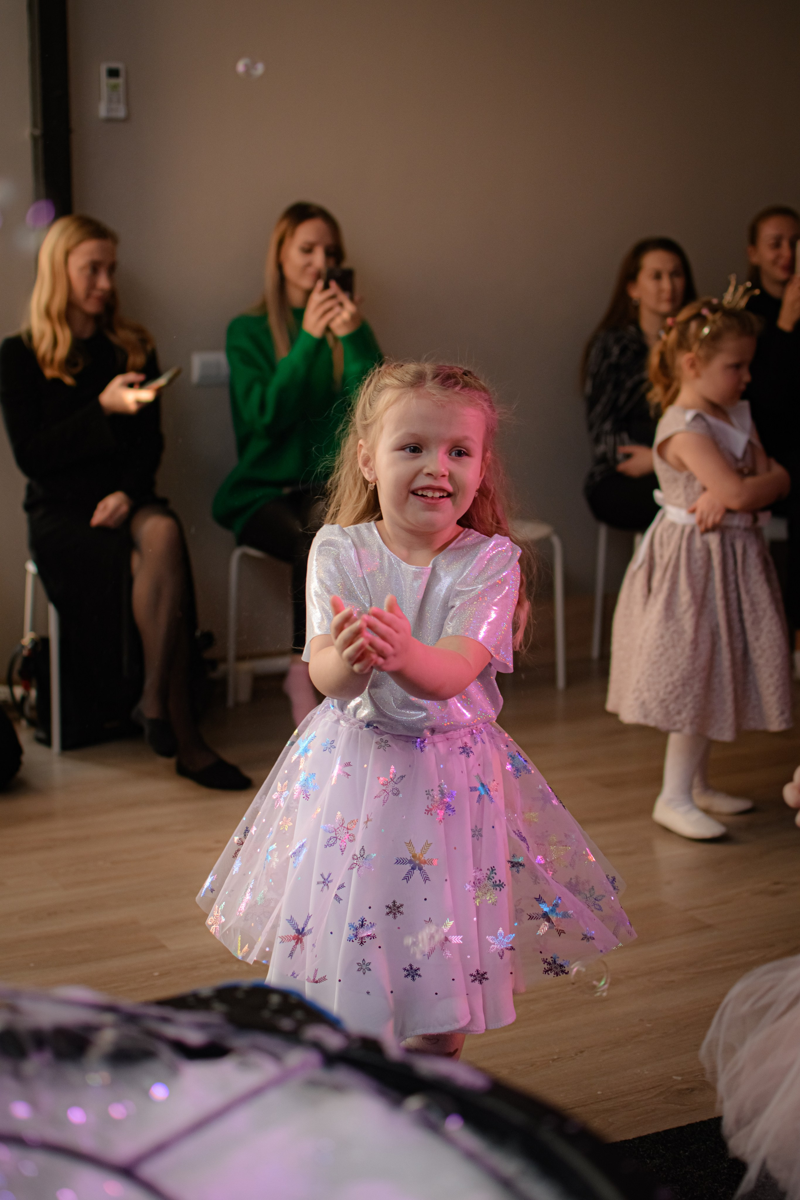 HAPPY NEW YEAR. Photokarish