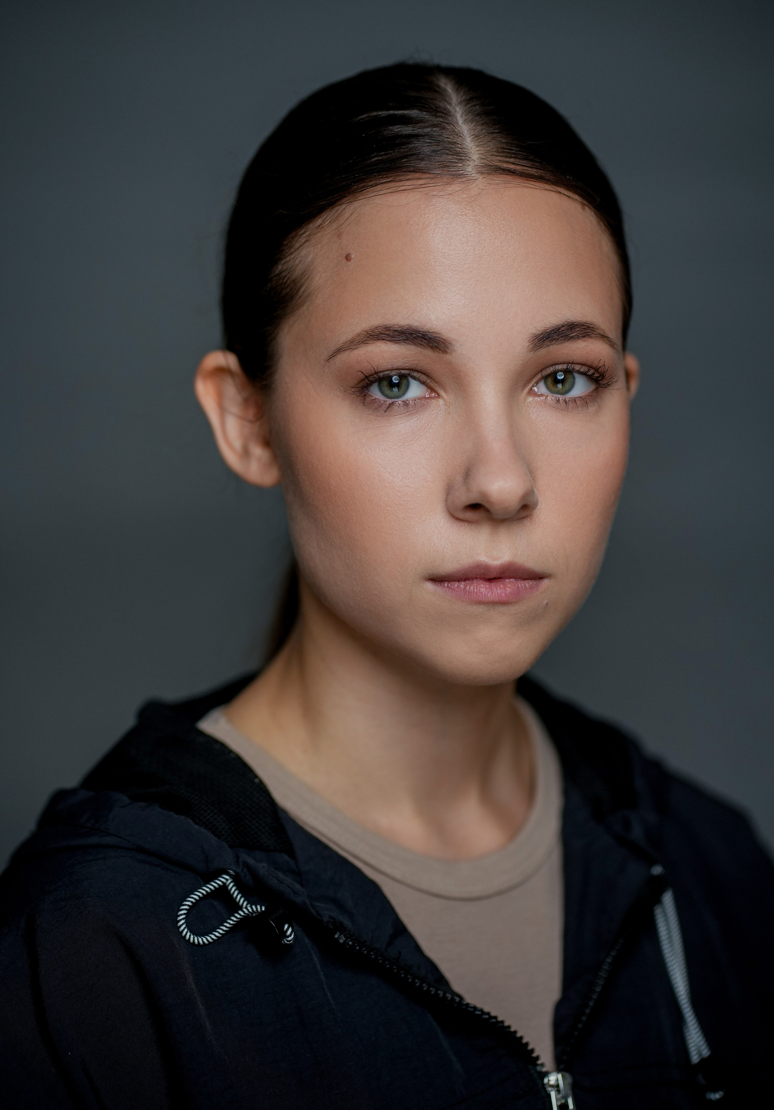 Актриса Анна Соложенцева. Портретная съемка в Москве, студийный фотограф Игорь Фомин