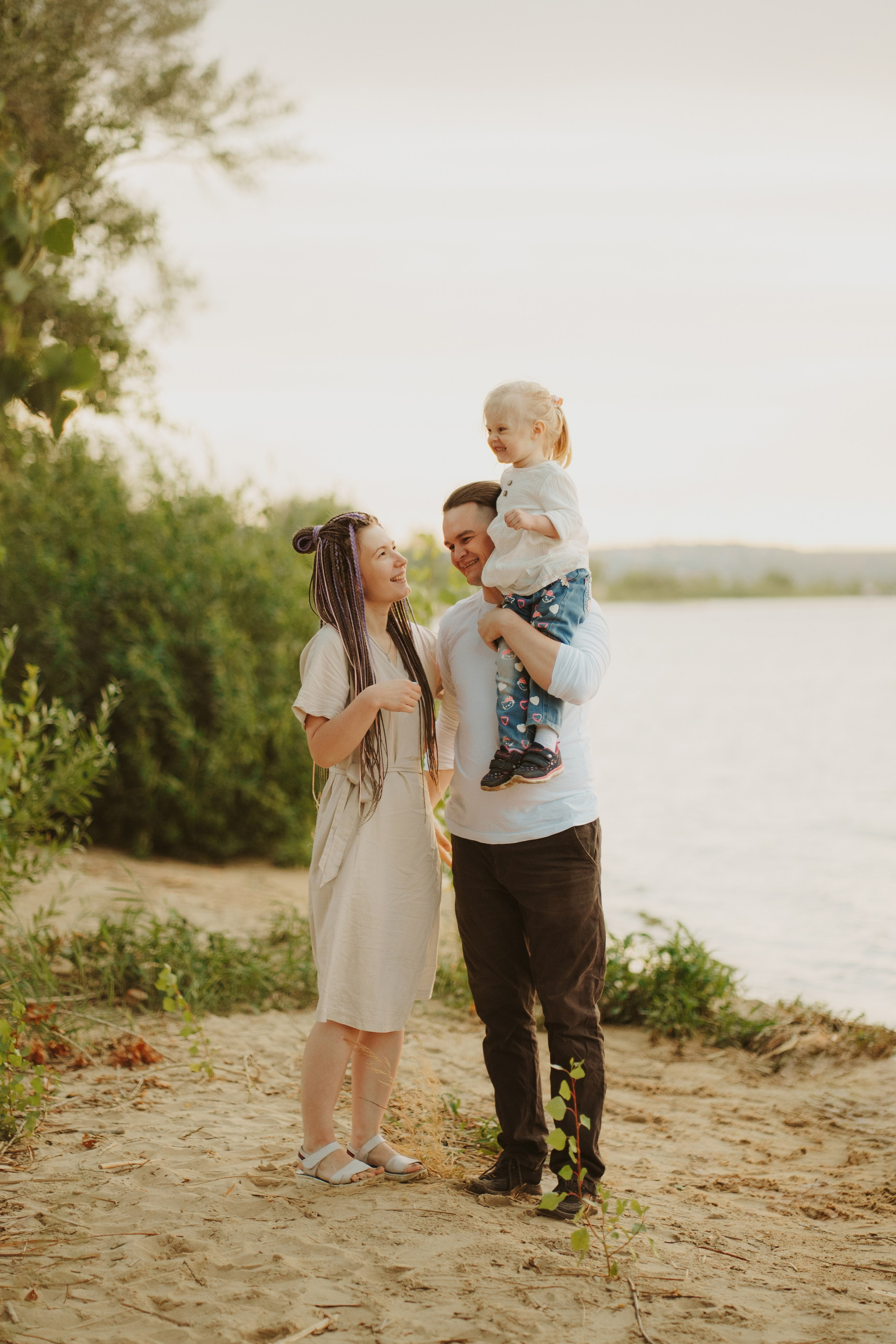 Женя, Рита и приключение Есени на берегу Волги. Фотограф Анна Кузнецова | Казань | Красная Поляна, Сириус, Сочи