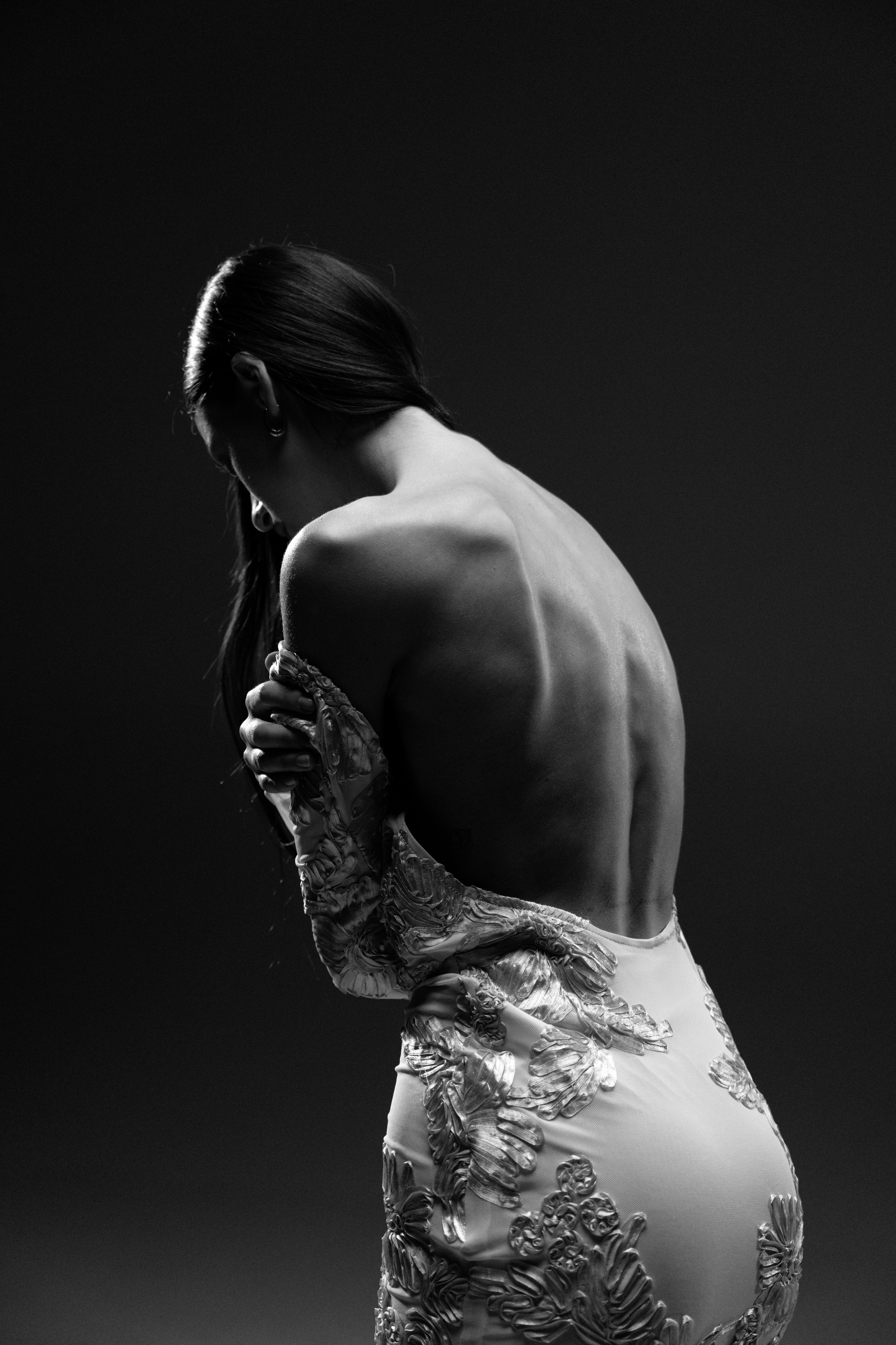 ALIEN. Коммерческий фотограф для маркетплейсов Wildberries и Ozon в Новосибирске — фото и видео для брендов