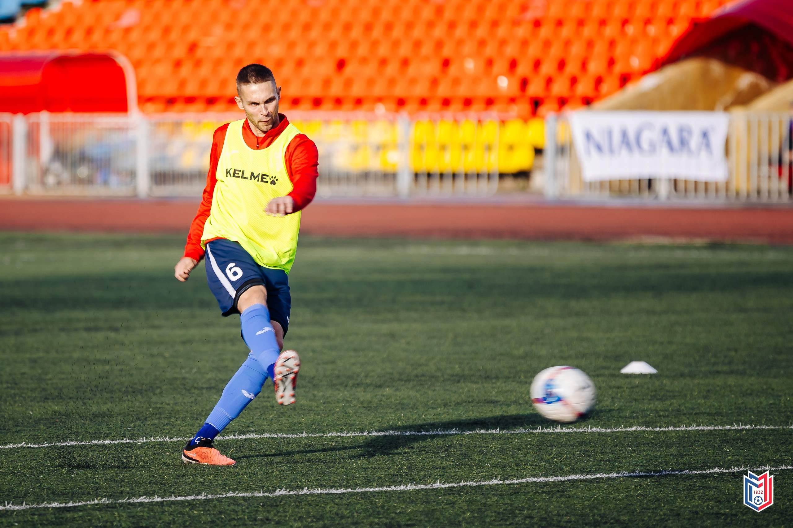 ФК «Металлург-Магнитогорск» — «СибГУФК Иртыш-2» // 21.09.24. Денис Прохоров Фотограф в г. Магнитогорск