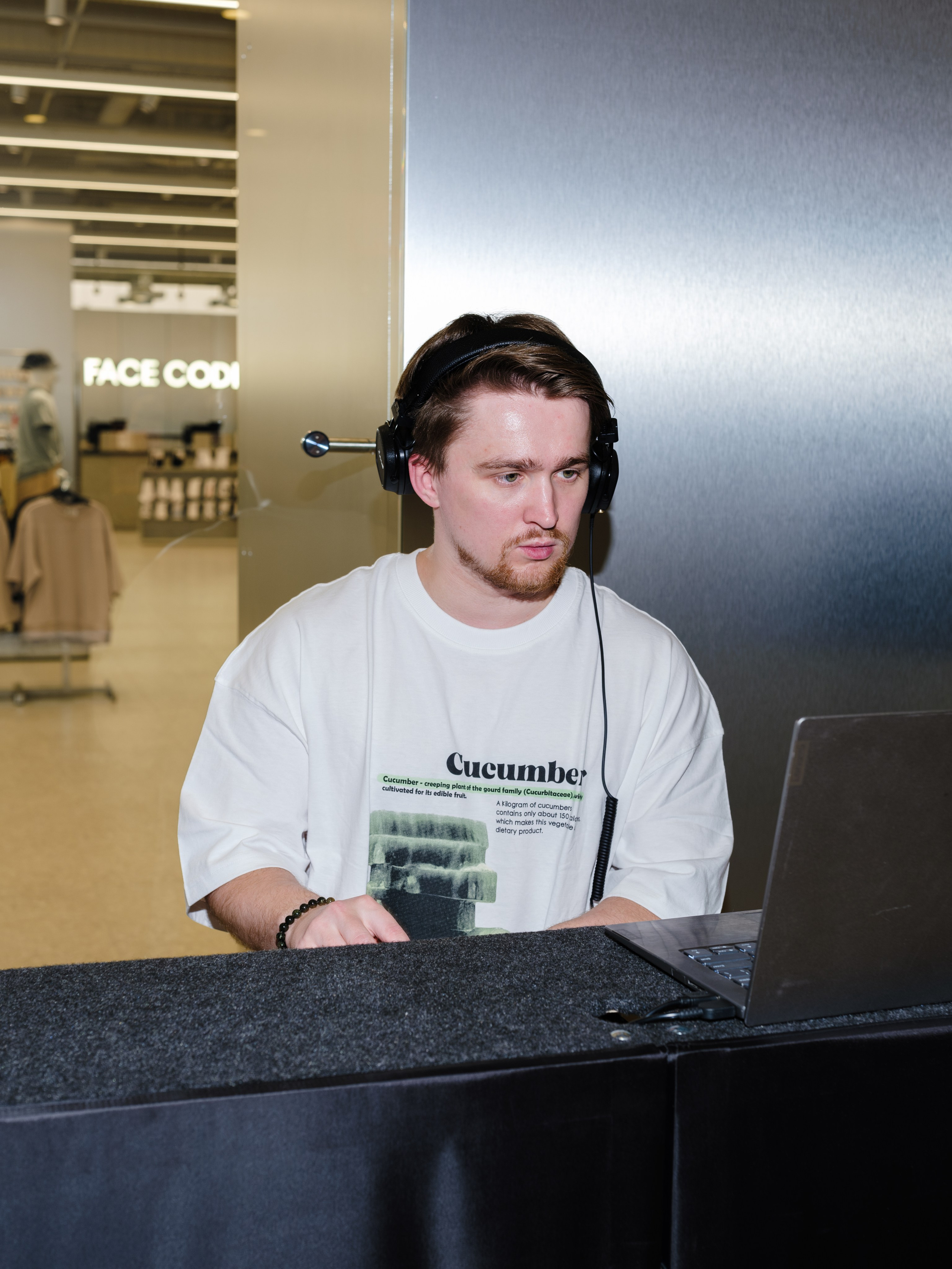 Открытие FACECODE. Репортажный и портретный фотограф в Москве Илья Спиридонов