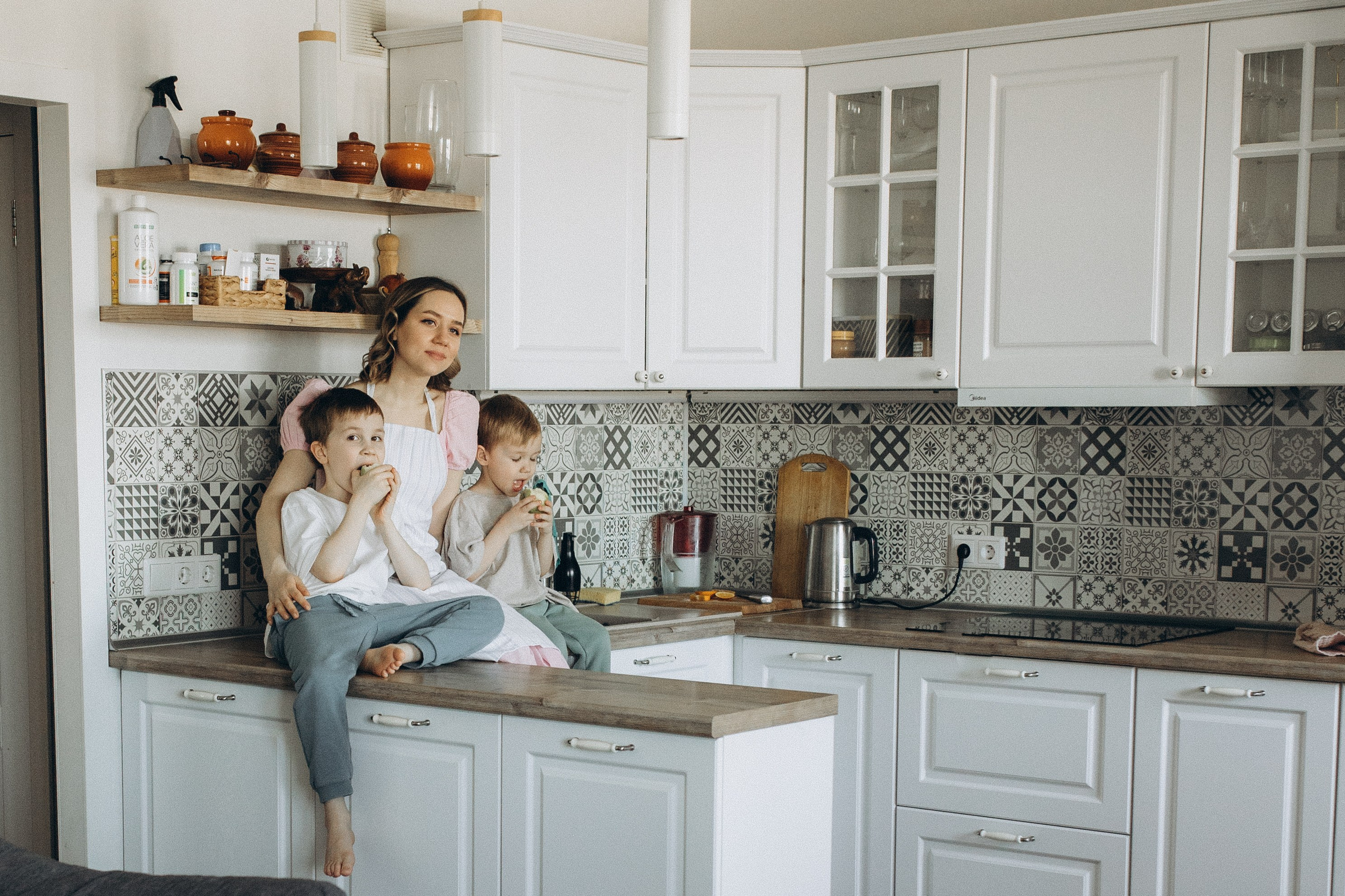 Аня с сыновьями. Семейный фотограф lifestyle в Новосибирске Елена Шпилевая