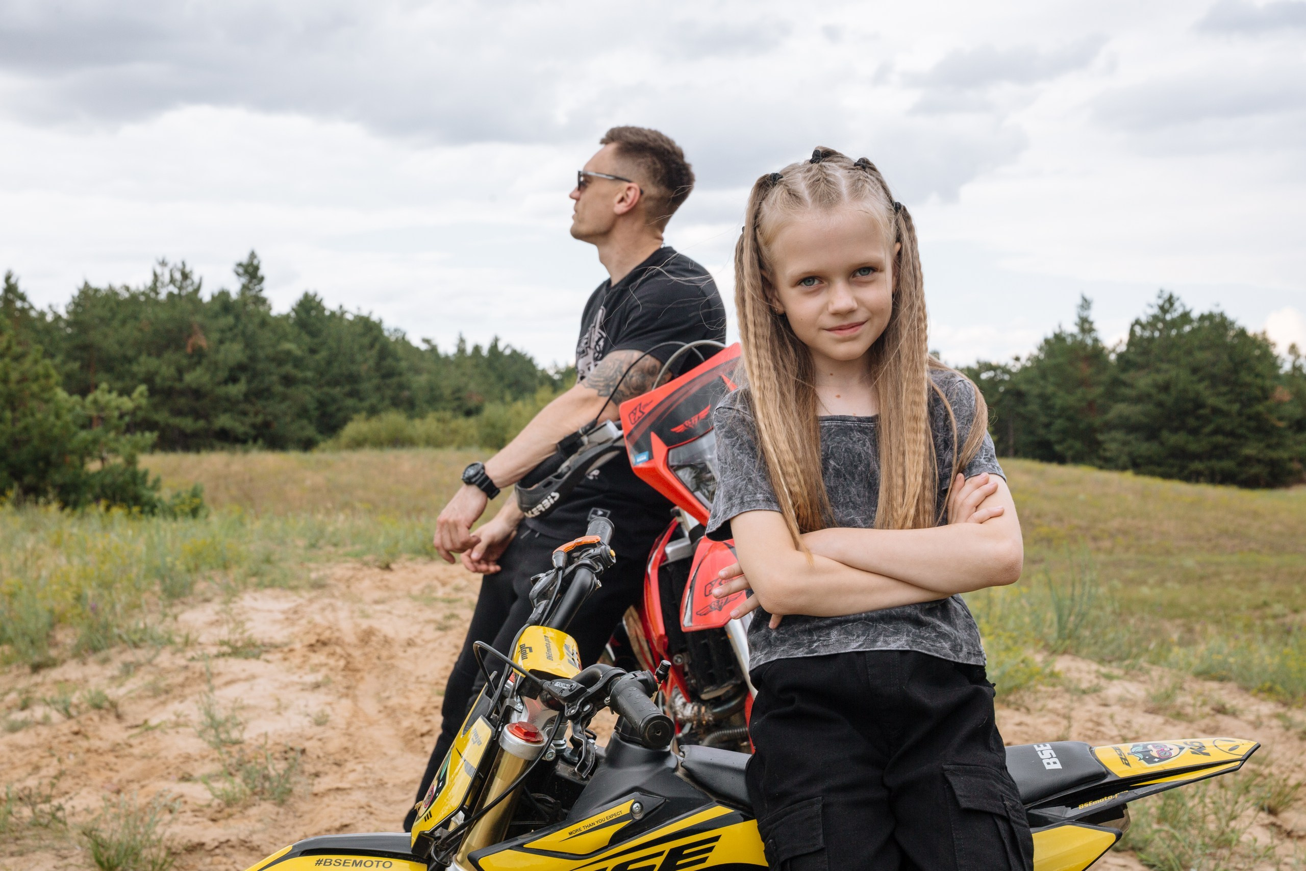 Папа, дочка и два эндуро. Профессиональный фотограф в Волгодонске и Ростове Владимир Казак