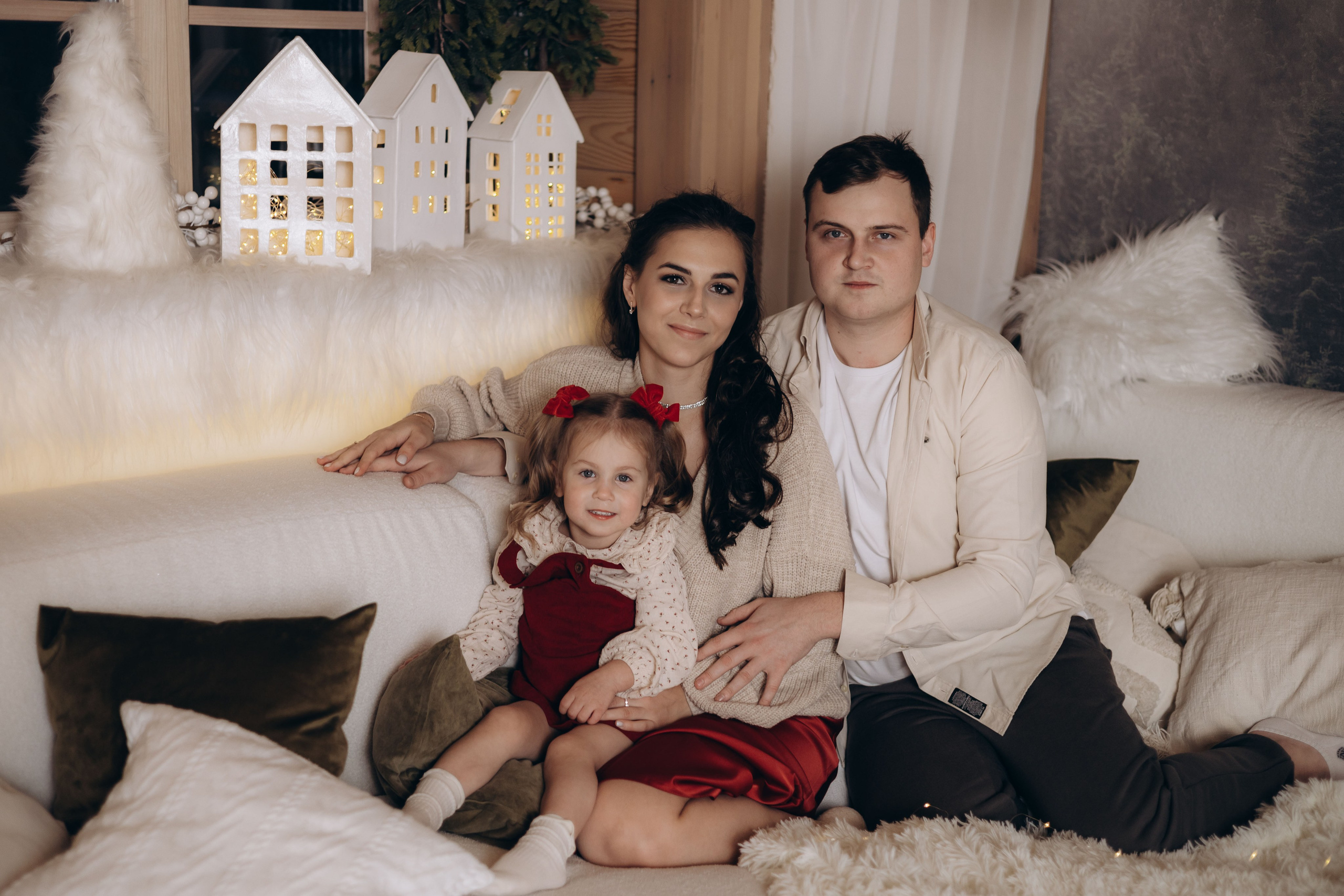 Ирина, Вадим и Милана. Свадебный и семейный фотограф в Новосибирске Дарья Кель