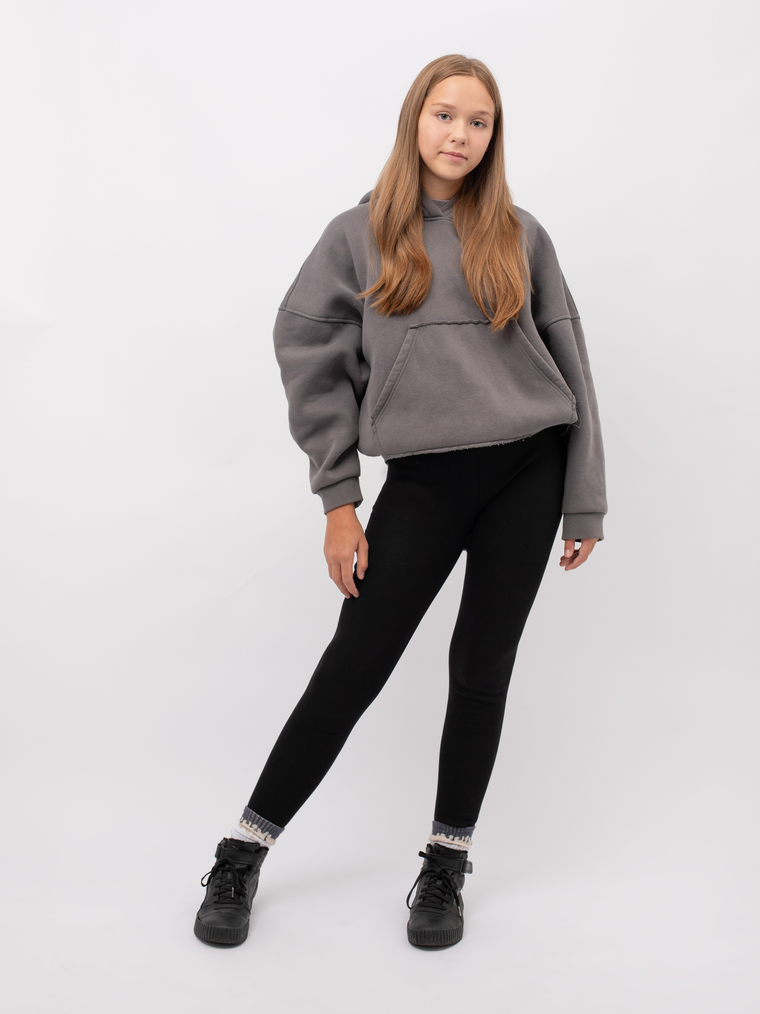 Утепленные лосины. Фотостудия предметной и модельной съёмки для маркетплейсов