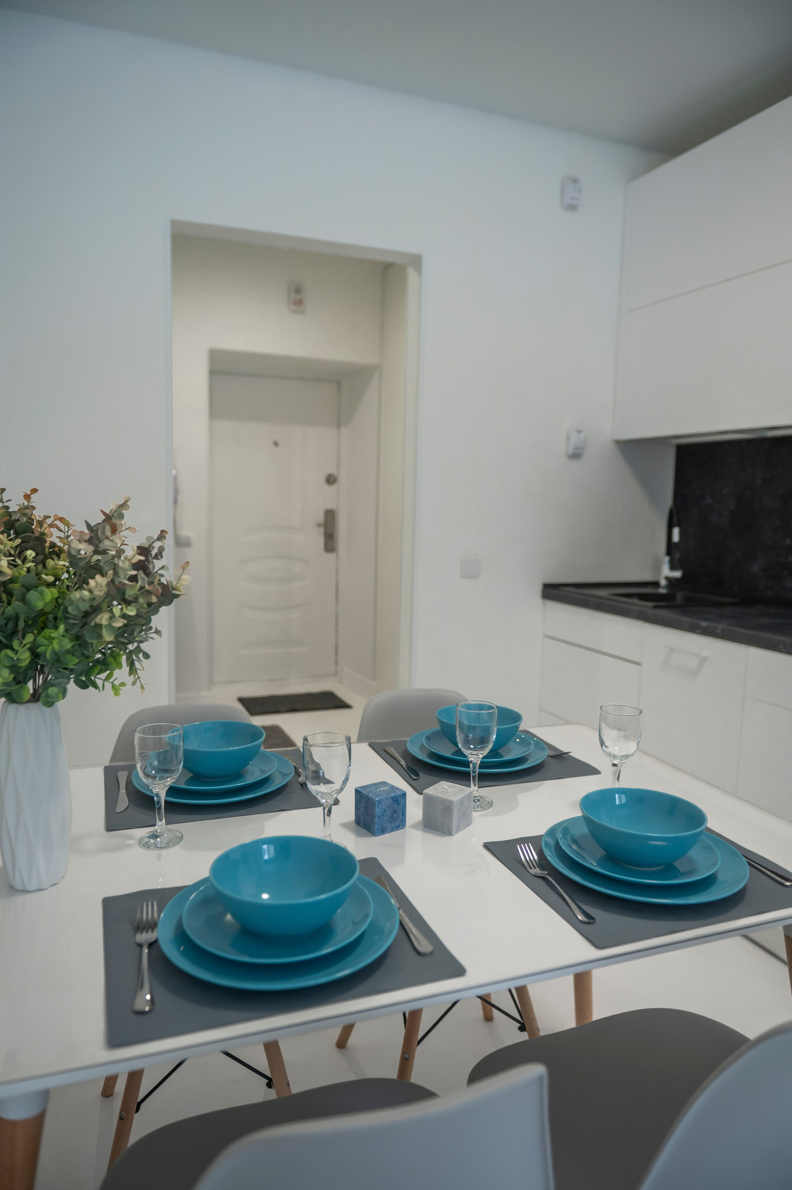 НЕДВИЖКА. Фотограф Вера Демидкова