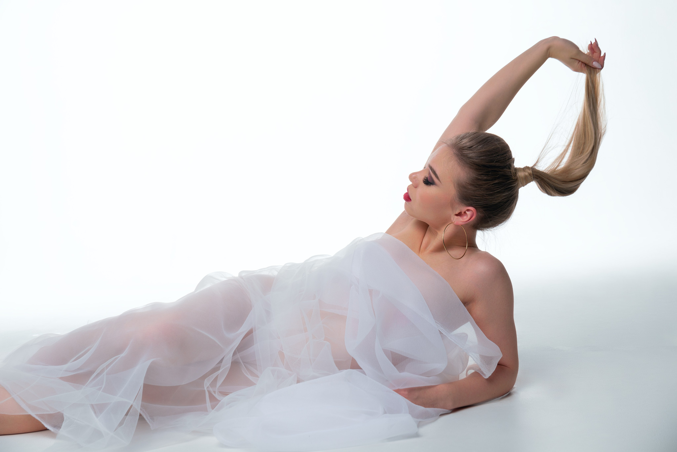 Фотосессия с тканями. Гармония и детали в фотографии Фото продакшен