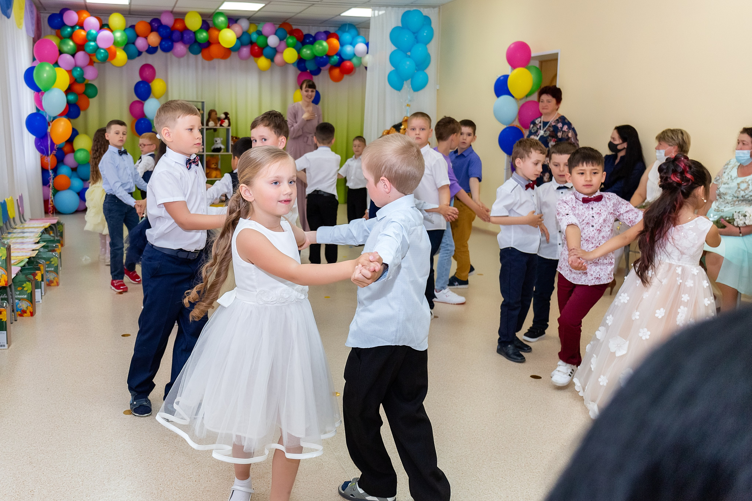 Выпускной. Детский сад «Тигрёнок». Стильный выпускной альбом Владивосток фотограф Вероника Мигачева